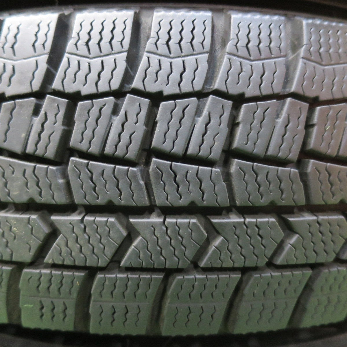 バリ溝！キレイ！9分★スタッドレス 155/65R14 ダンロップ ウインターマックス WM02 JOKER ジョーカー 14インチ PCD100/4H★5011603イス