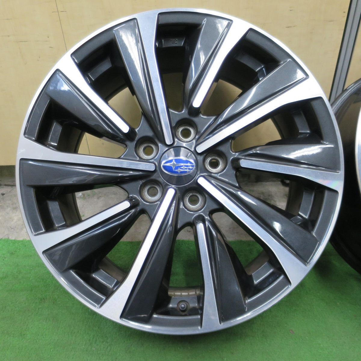 4本価格★スバル VN5 レヴォーグ STI スポーツ 純正 ホイール 18インチ 18×7.5J PCD114.3/5H★6040703NGホ