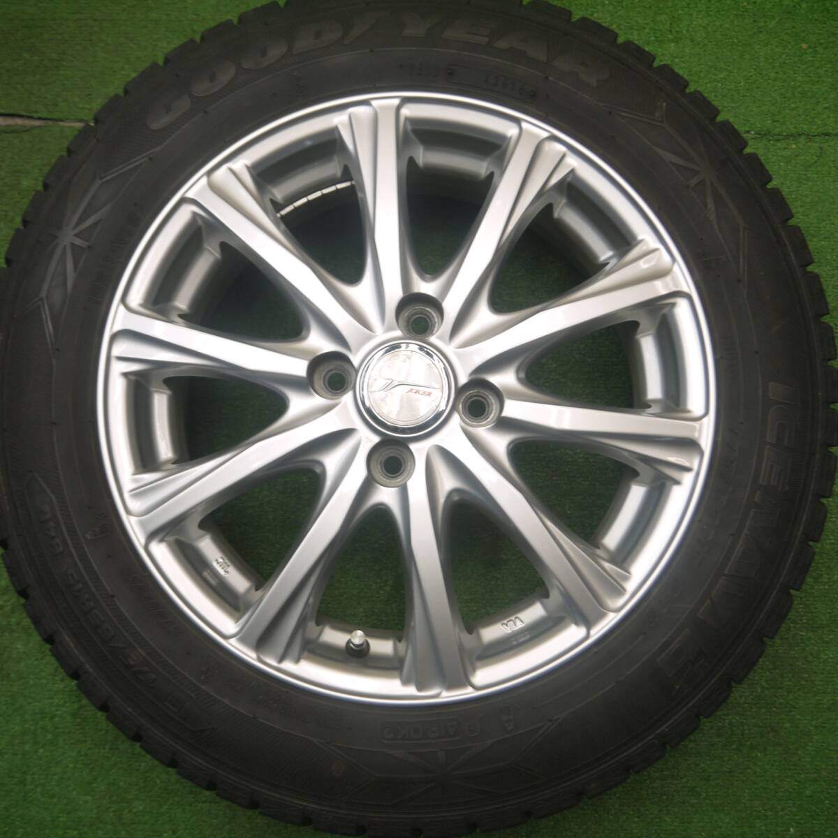 キレイ★スタッドレス 175/65R15 グッドイヤー アイスナビ6 JOKER ジョーカー 15インチ PCD100/4H★4112506Hス