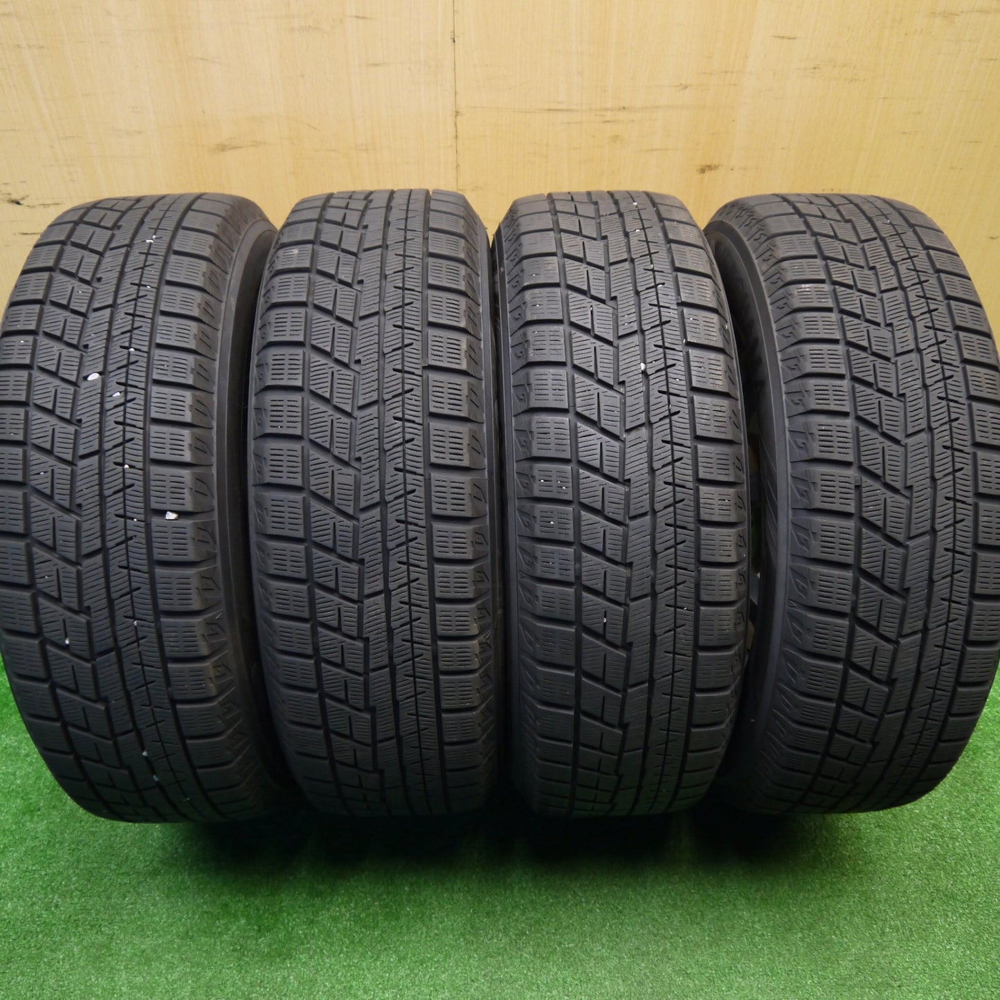 バリ溝！22年！キレイ！8.5分★スタッドレス 195/65R15 ヨコハマ アイスガード iG60 MiLLOUS ミルアス 15インチ PCD114.3/5H★5102805Hス