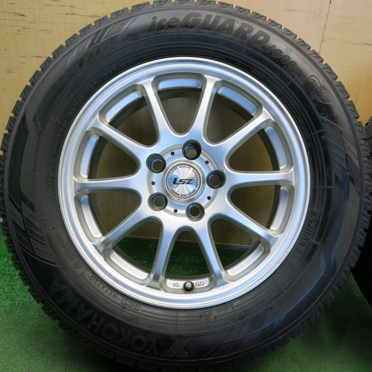 バリ溝！9分★スタッドレス 215/65R16 ヨコハマ アイスガード iG60 LSZ 社外 アルミ 16インチ PCD114.3/5H★6051710HAス