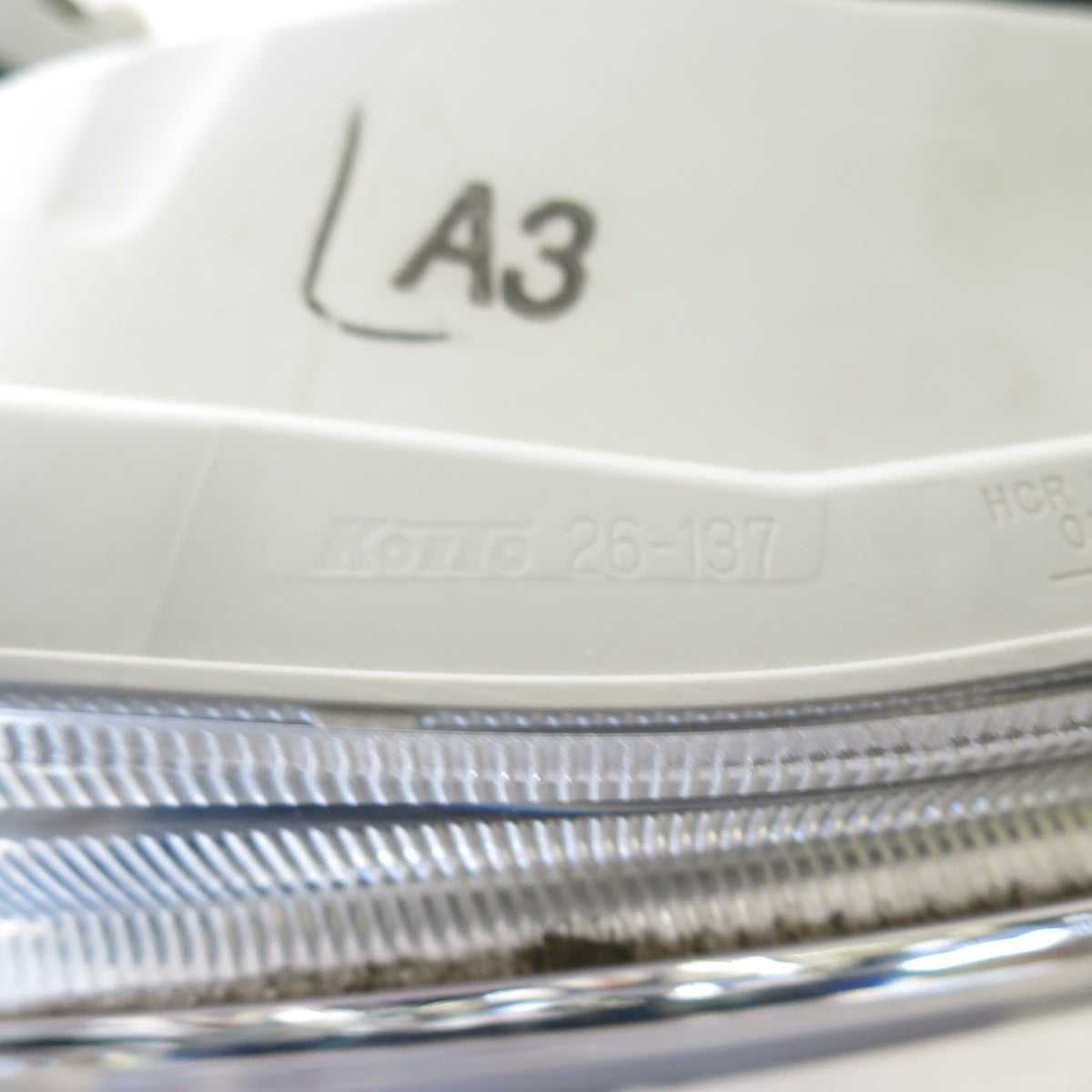 [送料無料] 左右セット！コンピューター付き◇トヨタ 200系 ハイエース 純正 LED ヘッドライト KOITO 26-137 ヘッドランプ TOYOTA◇