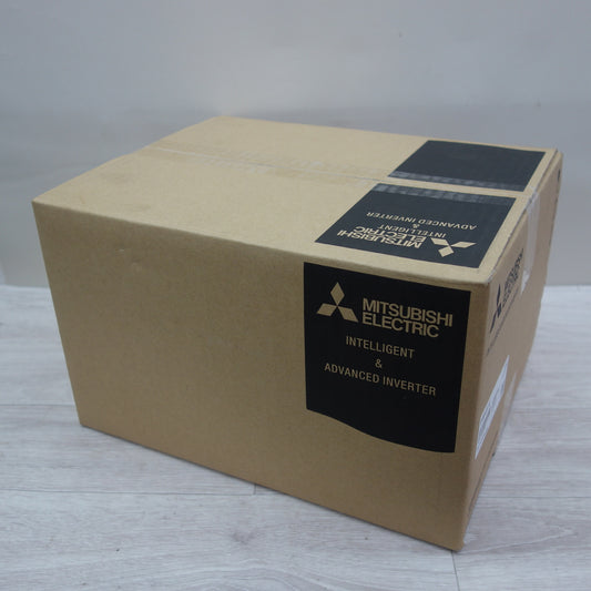 [送料無料] 未使用☆三菱 インバーター FR-A840-5.5K-1-60 高機能・高性能インバータ☆