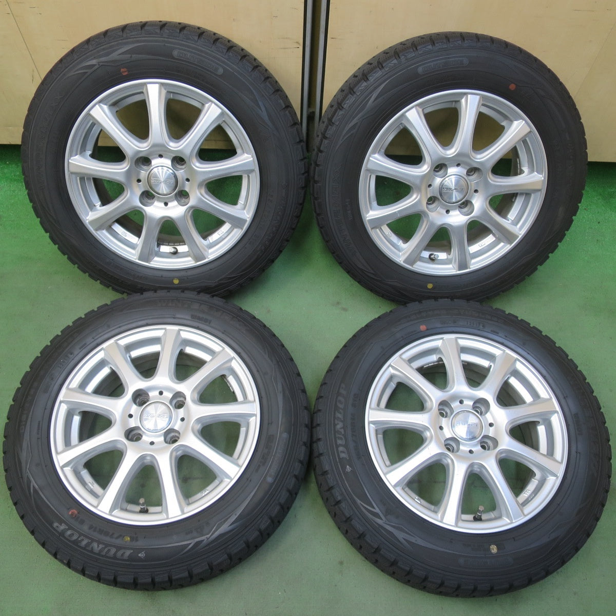 4本価格◎スタッドレス 165/70R14 ダンロップ ウインターマックス WM01 DUFACT デュファクト 14インチ PCD100/4H◎6091906イス