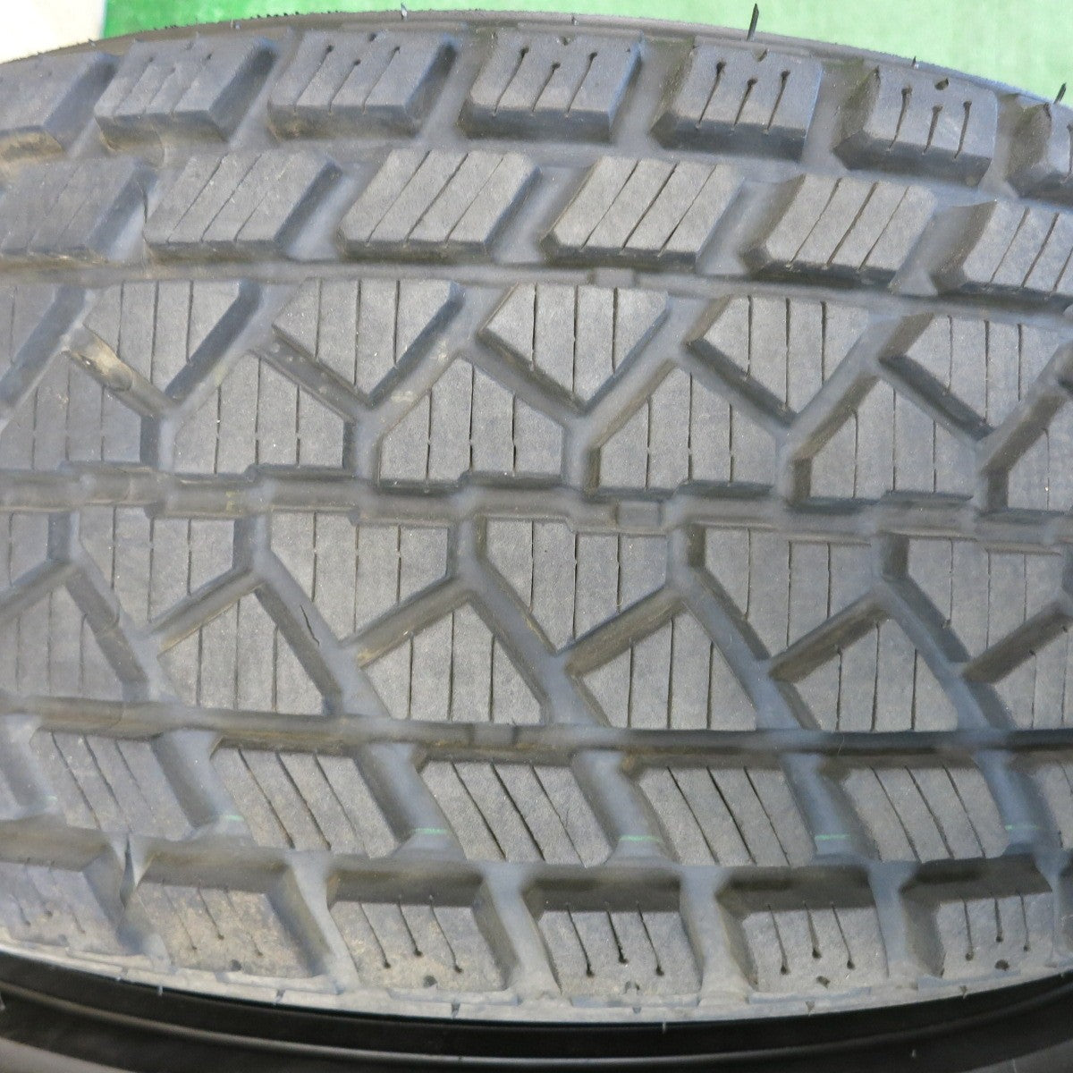 バリ溝！26年！9.5分◎トヨタ ランクル 80 純正 275/70R16 スタッドレス ブリヂストン ウインター デューラー DM-01 16インチ PCD139.7/6H◎6061807HAス