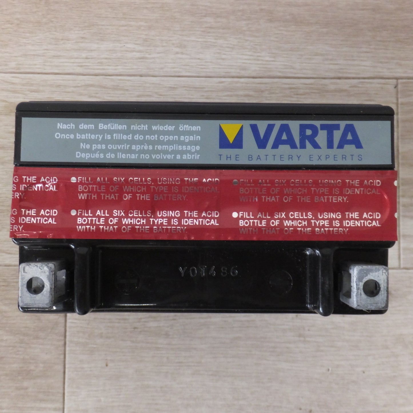 [送料無料] 未使用★VARTA 二輪車用バッテリー YTX12-BS　ホンダ カワサキ ヤマハ　510 012 009 12V 10Ah 90A★