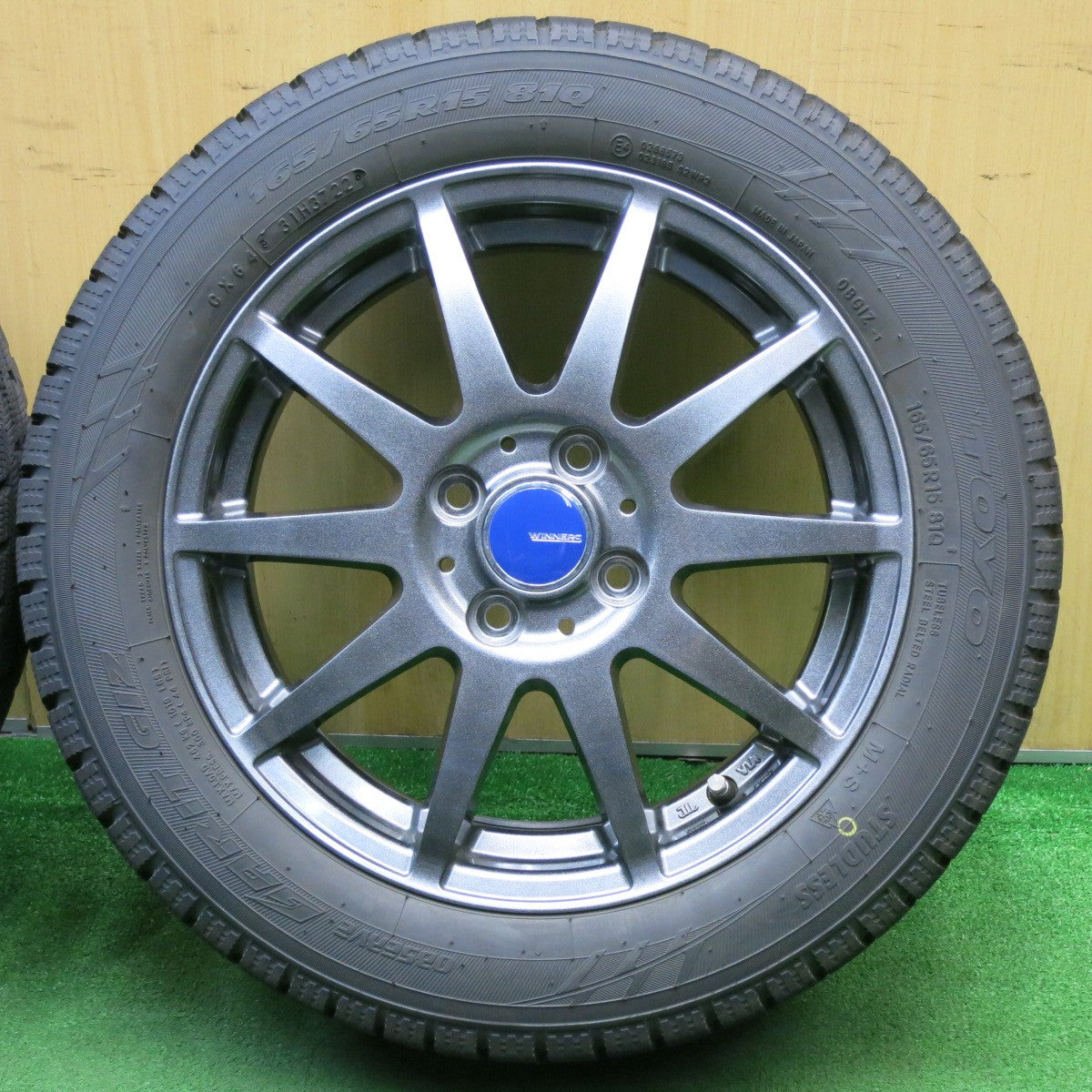バリ溝！22年！キレイ！9.5分★スタッドレス 165/65R15 トーヨー オブザーブ ガリット GIZ WINNERS ウィナーズ 15インチ PCD100/4H★5051502NJス