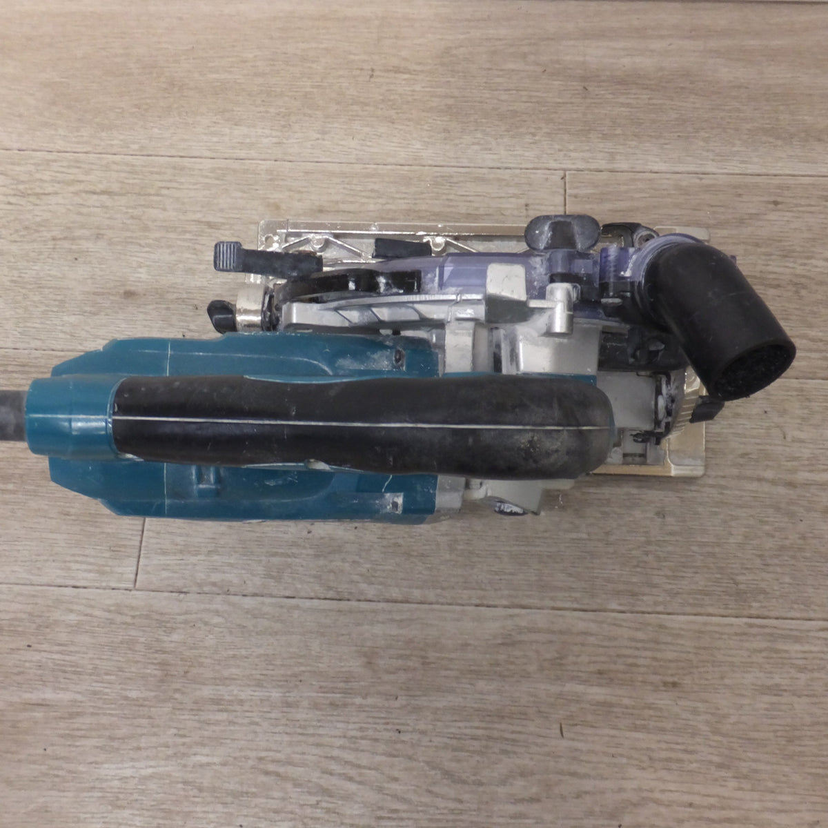 ★マキタ makita 125mm 防じんマルノコ KS5200FX　121～125mm　100V～ 11A 50-60Hz 1050W　木工用 超硬丸ノコ★