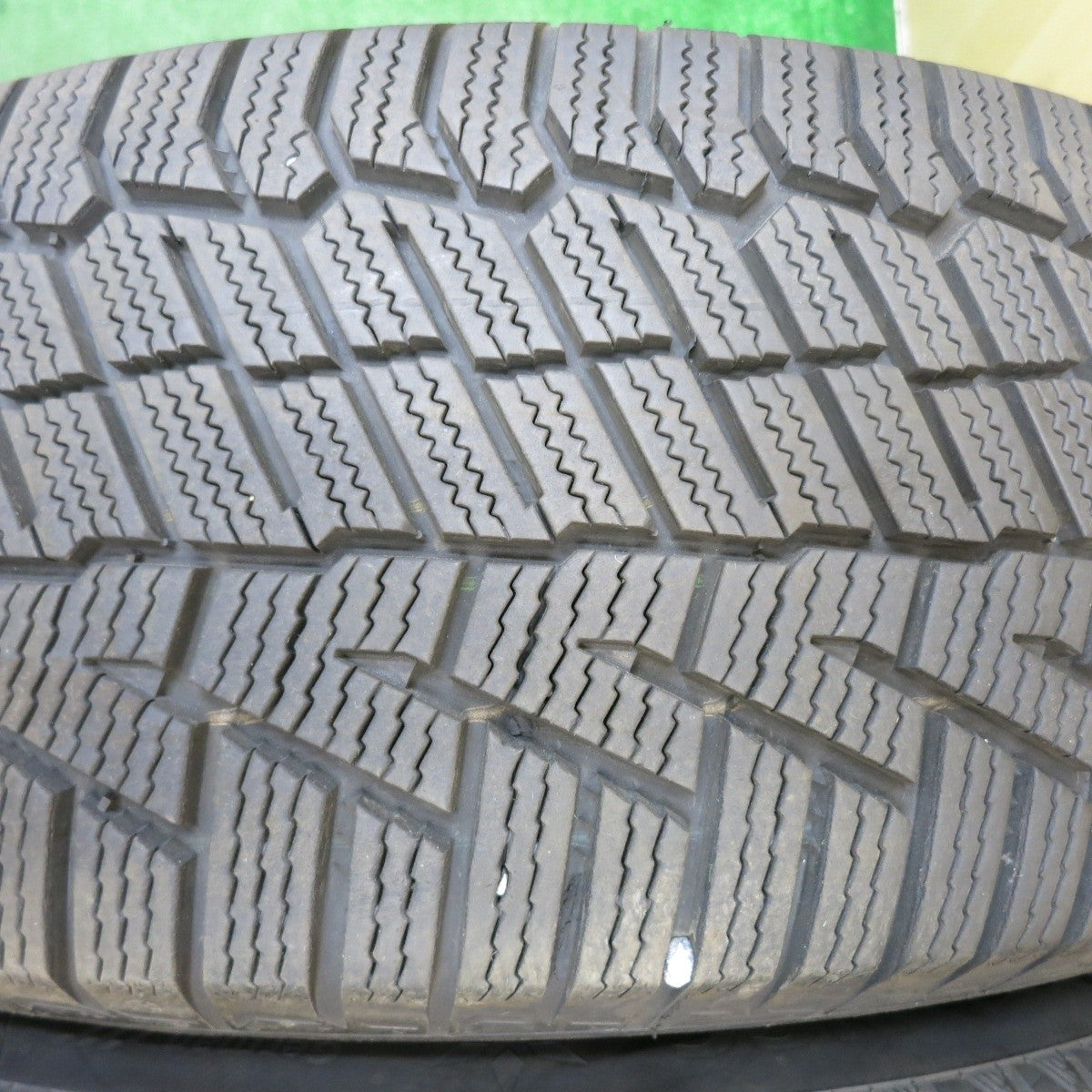 バリ溝！22年！キレイ！9分★ボルボ XC60 純正 235/60R18 スタッドレス コンチネンタル ノースコンタクト NC6 18インチ PCD108/5H★5032102NJス