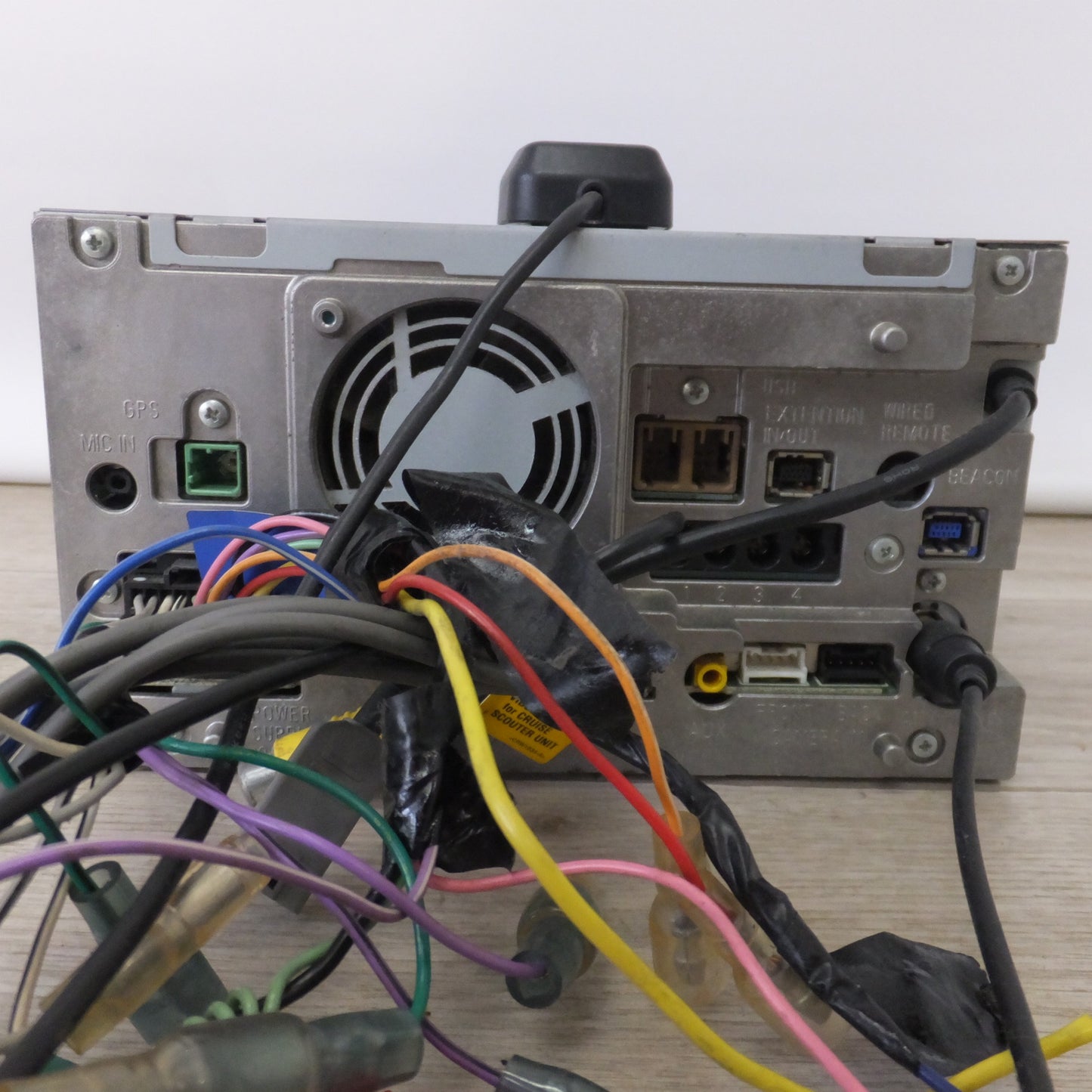 [送料無料] ★カロッツェリア carrozzeria AV一体型ナビ サイバーナビ AVIC-ZH09CS(32★