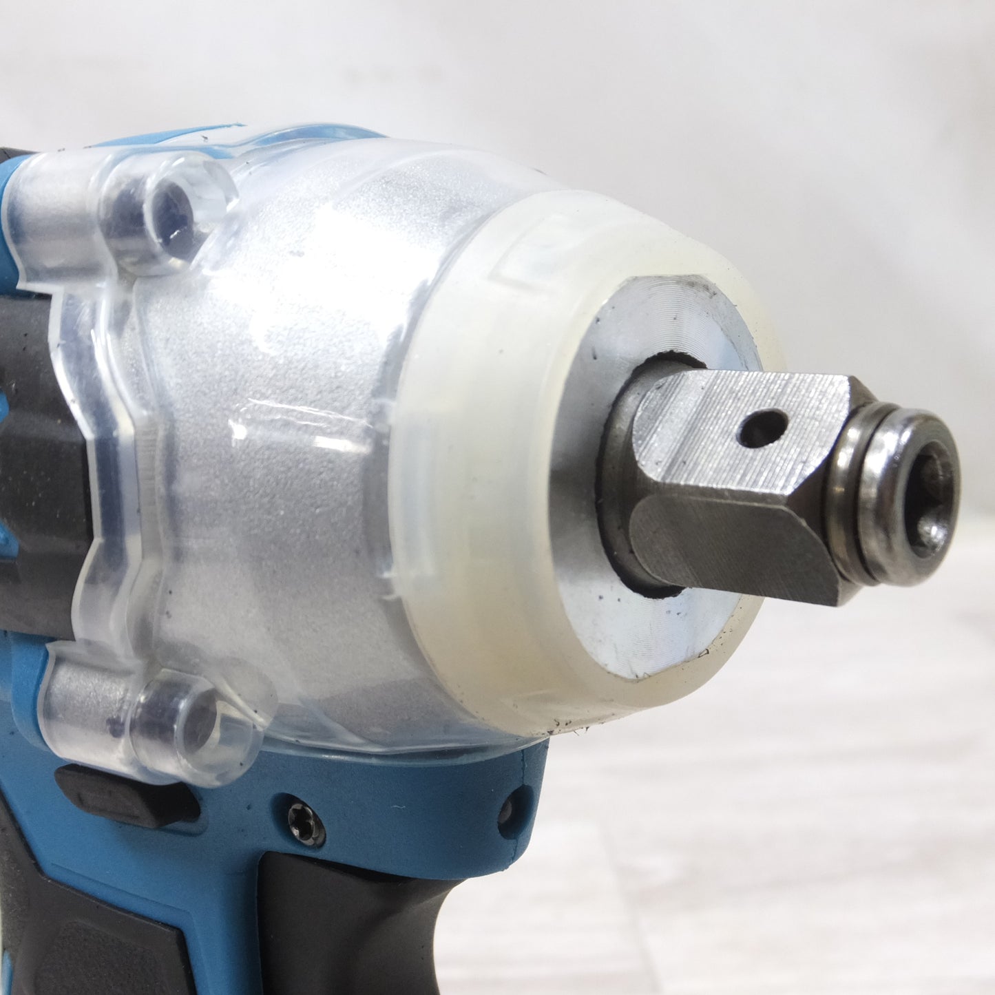[送料無料] 付属品付き◆充電式 インパクトレンチ 型式 不明 電動 工具 18V 6.0Ah バッテリ 充電器 MTD001DSXのケース付き マキタ風◆