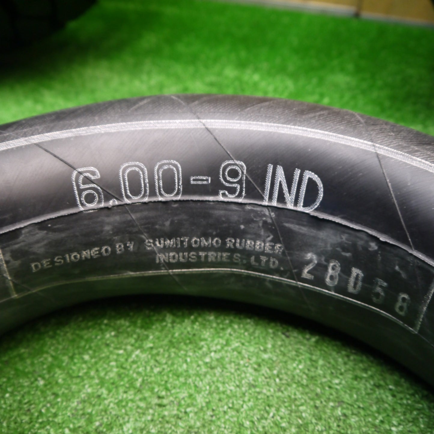 未使用！25年！付属品付き！2本★フォークリフト タイヤ 6.00-9 10PR ダンロップ POWER LIFTER パワー リフター★5102409Hノタ