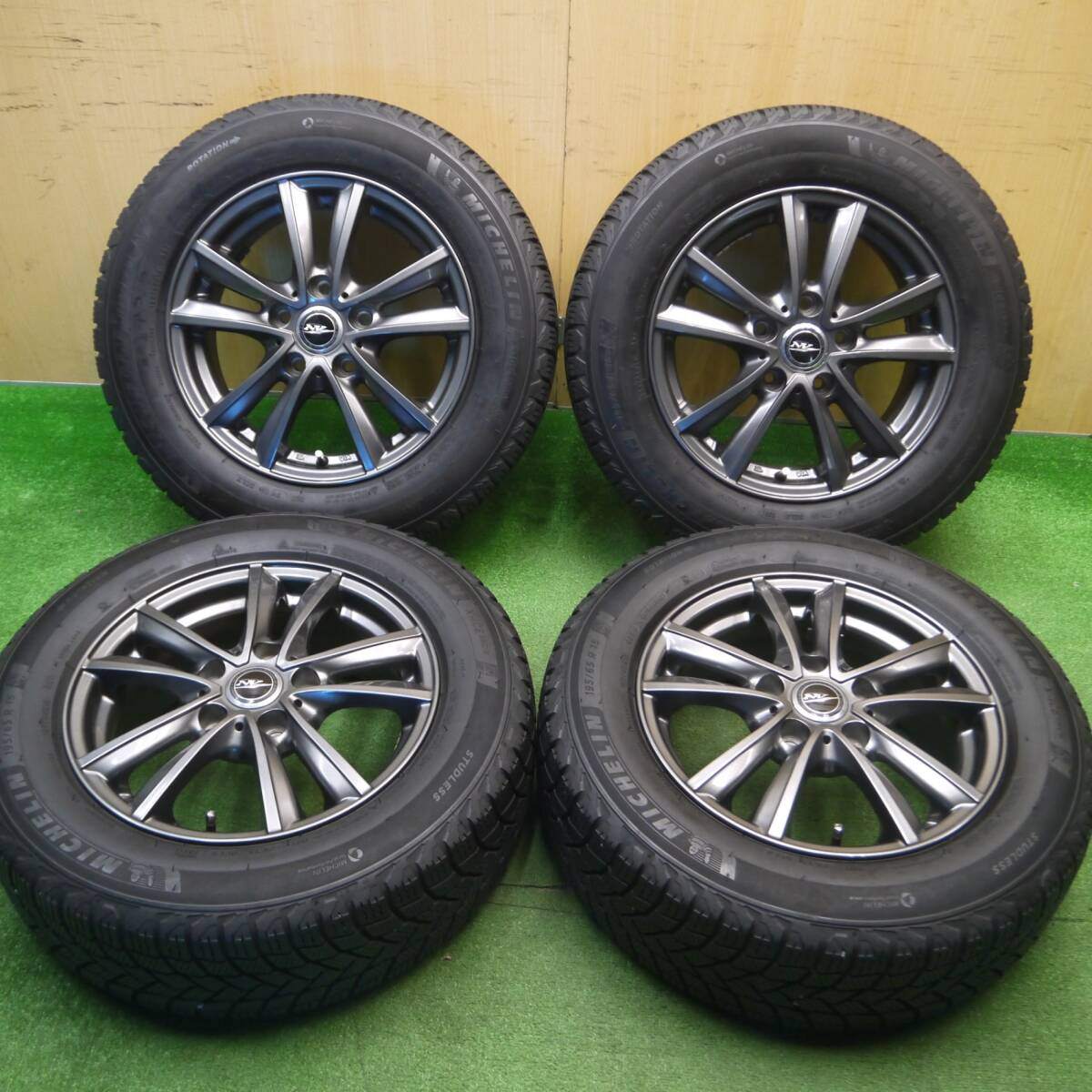 バリ溝！21年！キレイ！9分★スタッドレス 195/65R15 ミシュラン X-ICE SNOW NIRVANA NV ニルバーナ ニルヴァーナ 15インチ PCD114.3/5H★5012105Hス