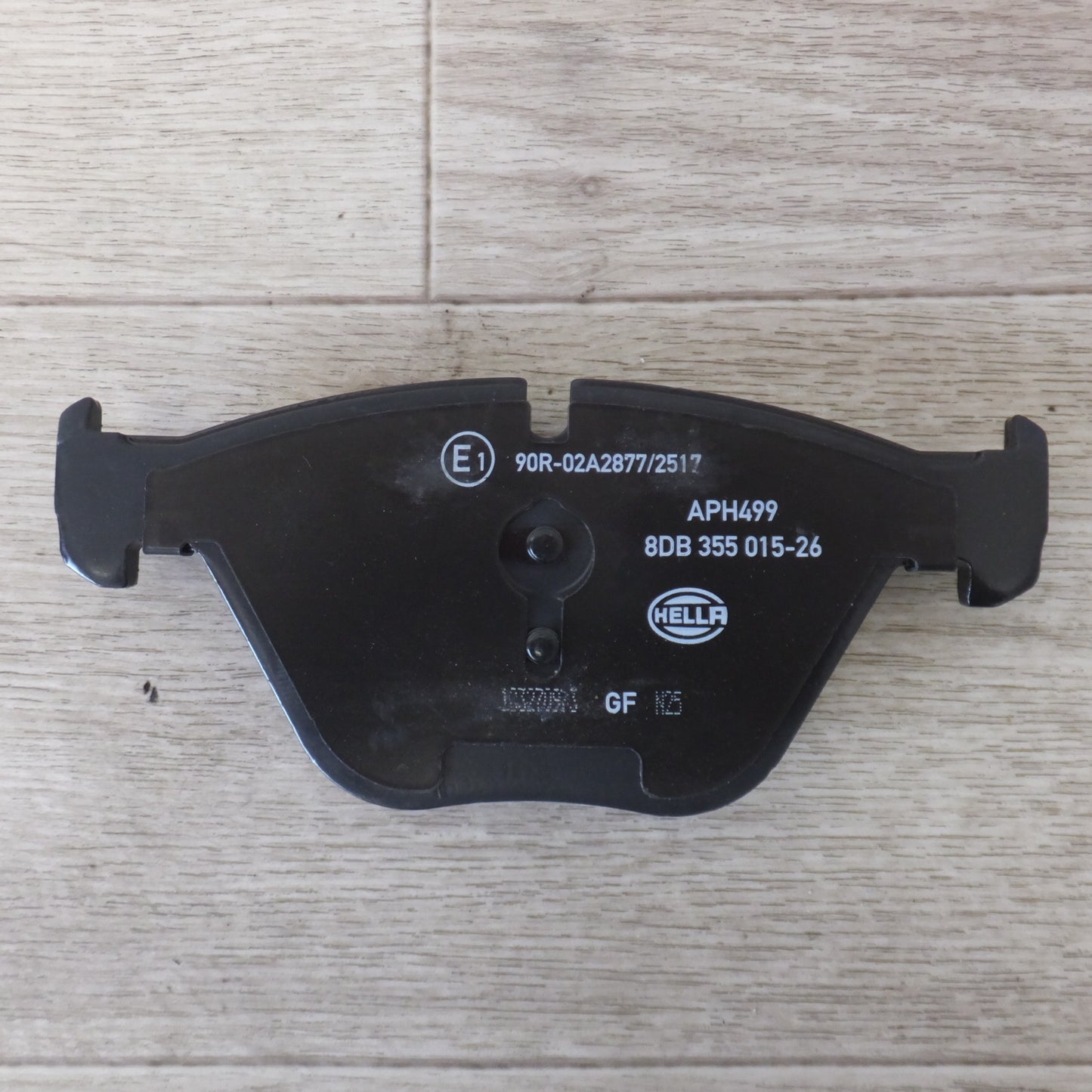 [送料無料] 未使用★ヘラ HELLA ブレーキパッド 8DB SM 3411 6850 885 HP 355 015-261　BMW 5 6シリーズ用★