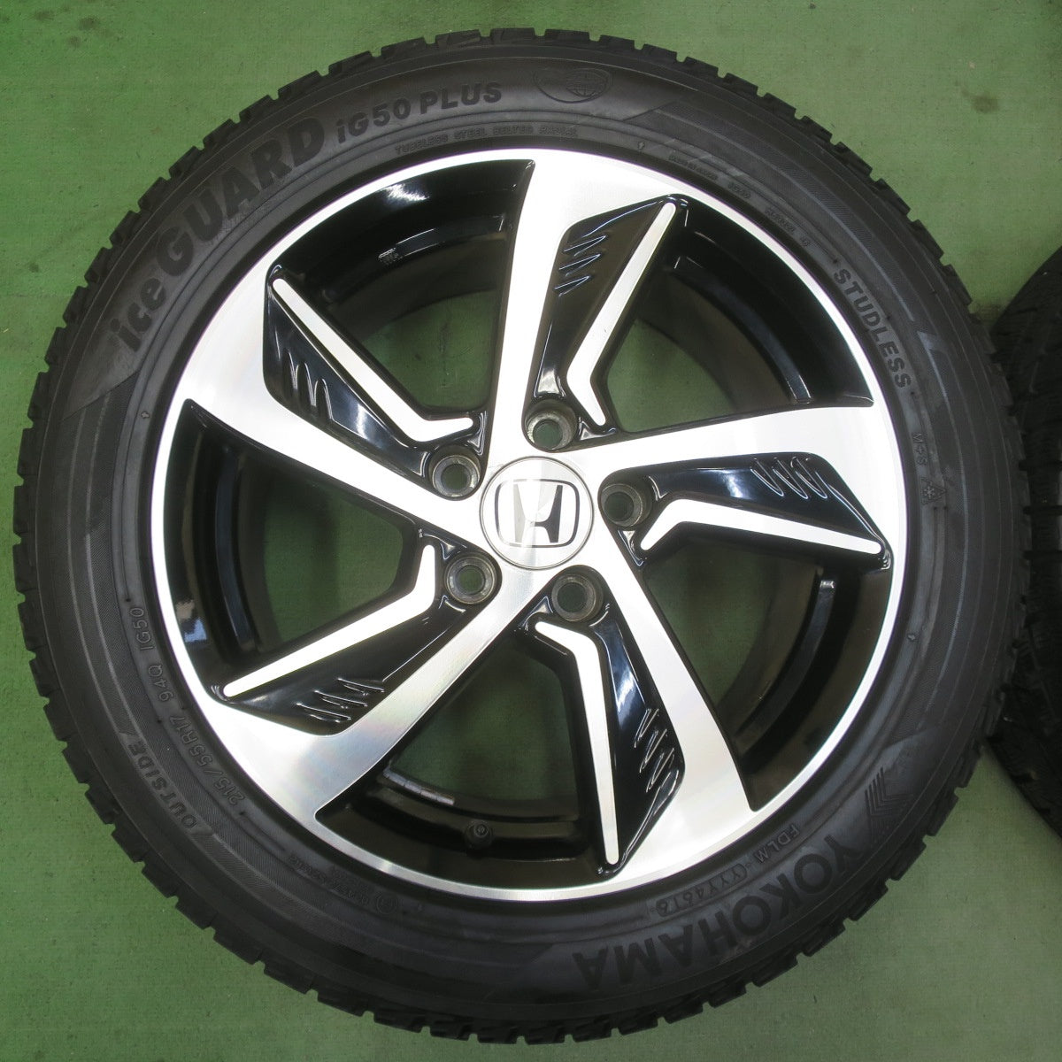 バリ溝！キレイ！9分★ホンダ RC オデッセイ アブソルート 純正 215/55R17 スタッドレス ヨコハマ アイスガード iG50 プラス 17インチ PCD114.3/5H★6032405イス