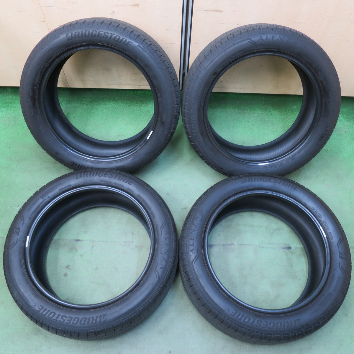 バリ溝！24年！9.5分★225/50R18 ブリヂストン アレンザ H/L 33 タイヤ 18インチ ALENZA CH-R ヴェゼル オデッセイ カローラクロス 等★6052306イノタ