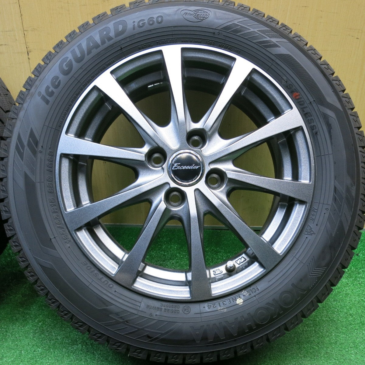 バリ溝！24年！キレイ！9.5分以上★スタッドレス 185/65R15 ヨコハマ アイスガード iG60 Exceeder エクシーダー 15インチ PCD100/4H★5113012HAス