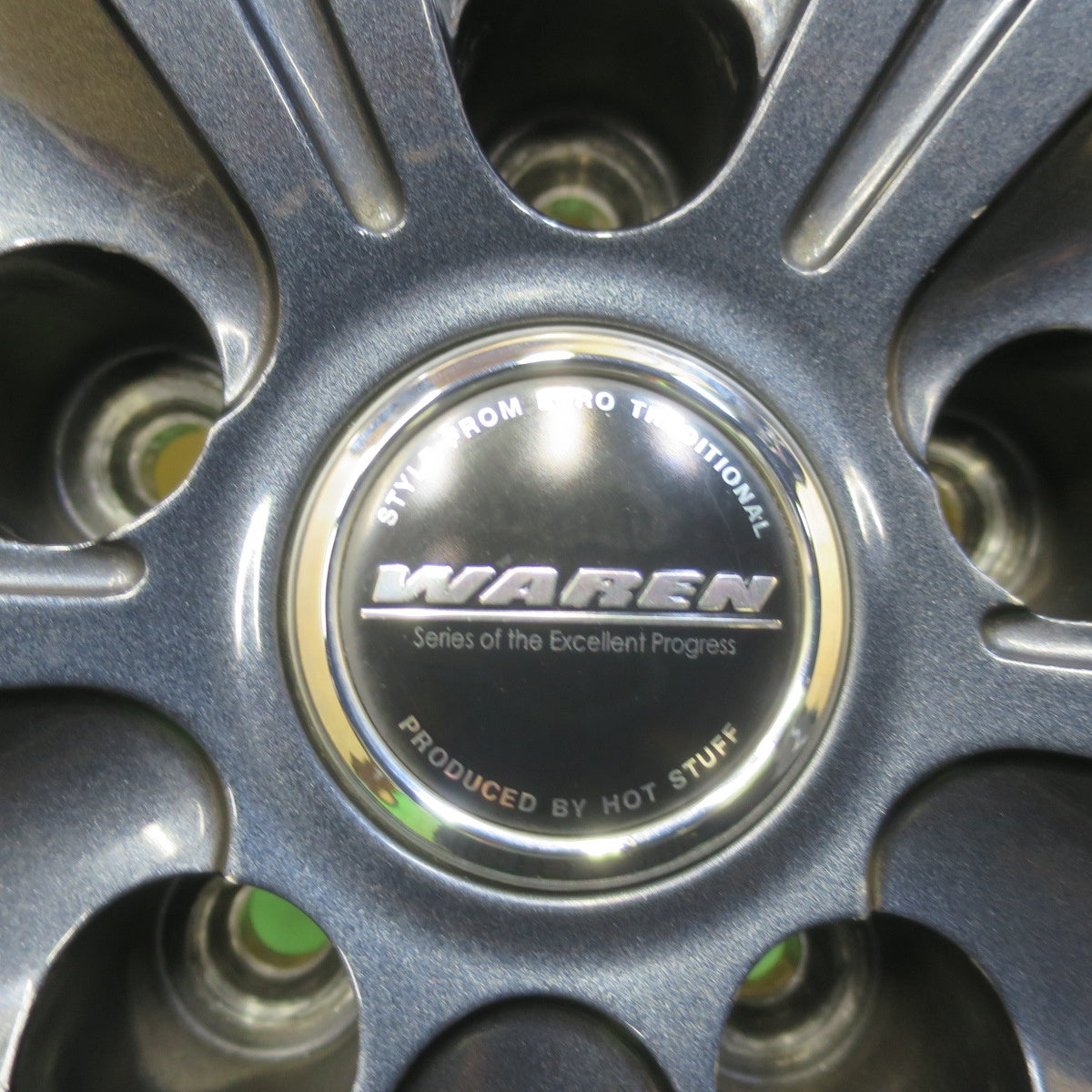 バリ溝！23年！キレイ！9.5分◎スタッドレス 225/65R17 ミシュラン X-ICE SNOW SUV WAREN ヴァーレン 17インチ PCD114.3/5H◎6072006イス
