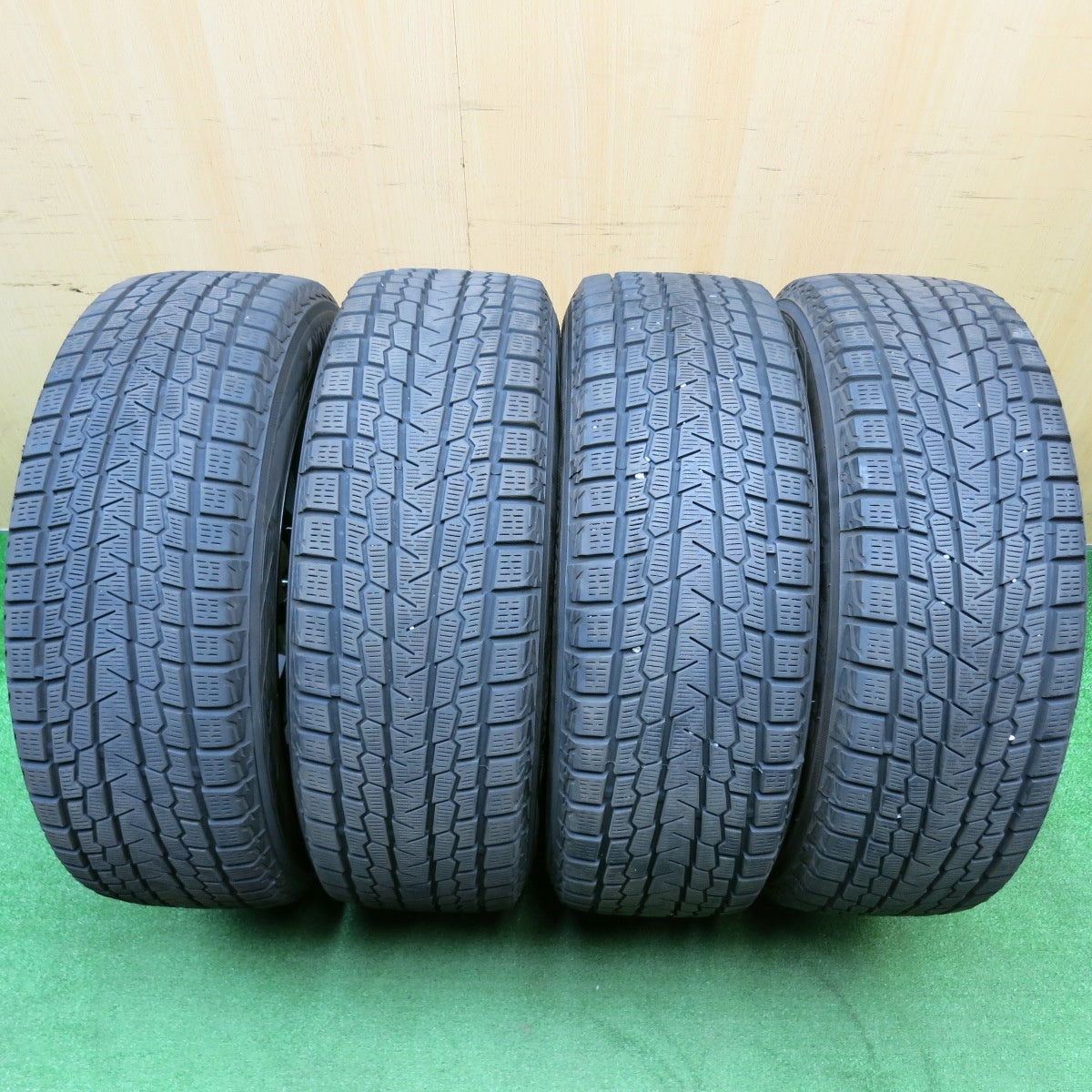 バリ溝！キレイ！9.5分★スタッドレス 225/60R18 ヨコハマ アイスガード G075 VELVA SPORTZ ヴェルヴァ 18インチ PCD114.3/5H★5122508HAス