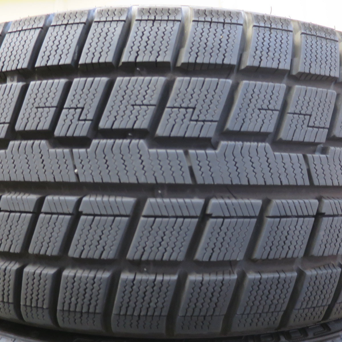 バリ溝！23年！キレイ！9.5分★ベンツ 等 245/35R19 275/35R19 スタッドレス クーパー WEATHER-MASTER ICE 100 社外 アルミ 19インチ PCD112/5H★6052701イス