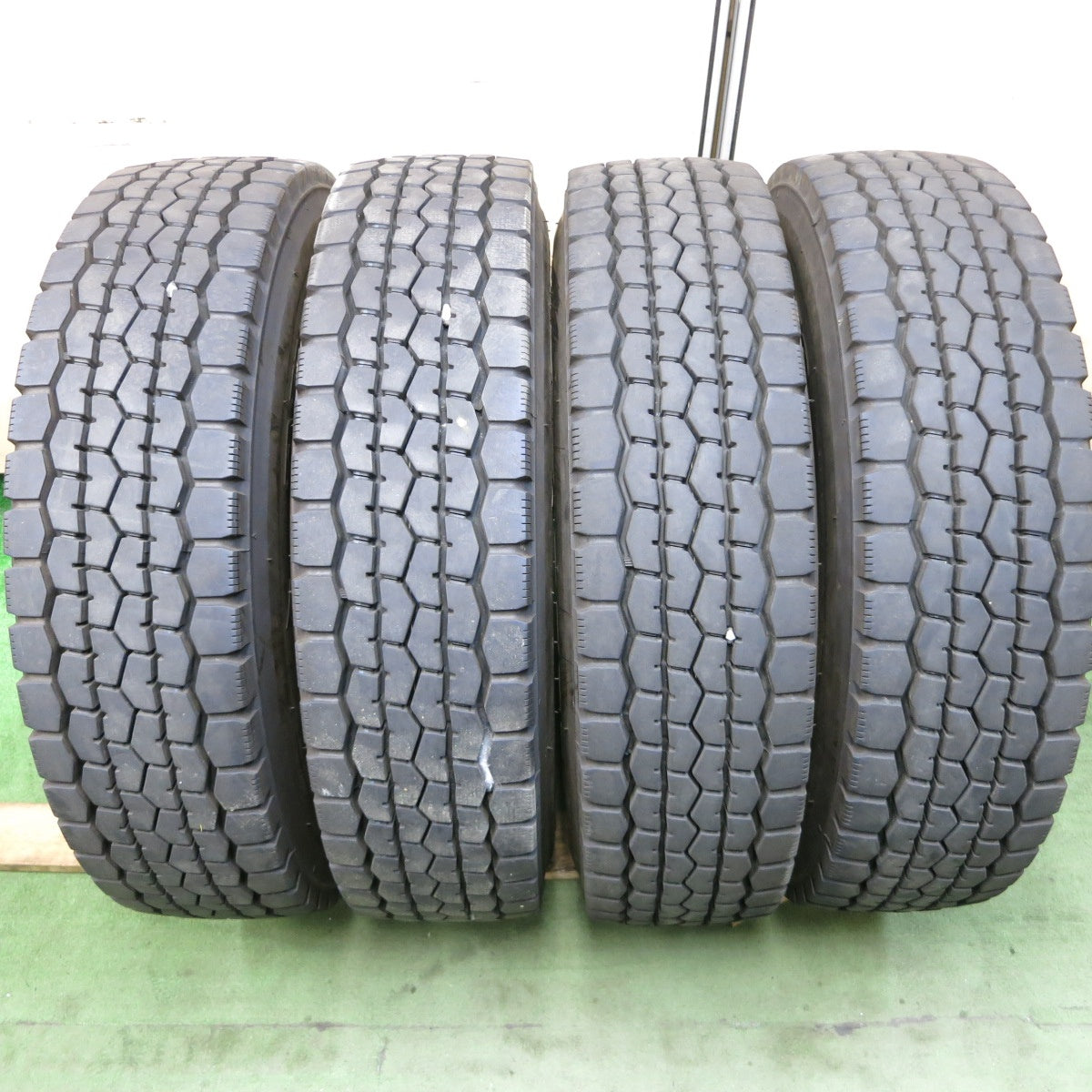 バリ溝！25年！9分★トラック タイヤ 225/80R17.5 123/122L ダンロップ デクテス SP670 ミックス オールシーズン 17.5インチ★5111703ナスタ