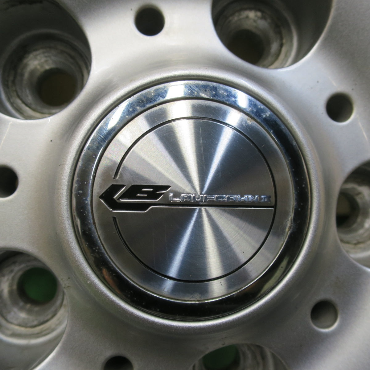 バリ溝！22年！9.5分★スタッドレス 215/60R16 グッドイヤー アイスナビ7 LAUFBAHNⅡ ラウフバーン2 16インチ PCD114.3/5H★5100602イス