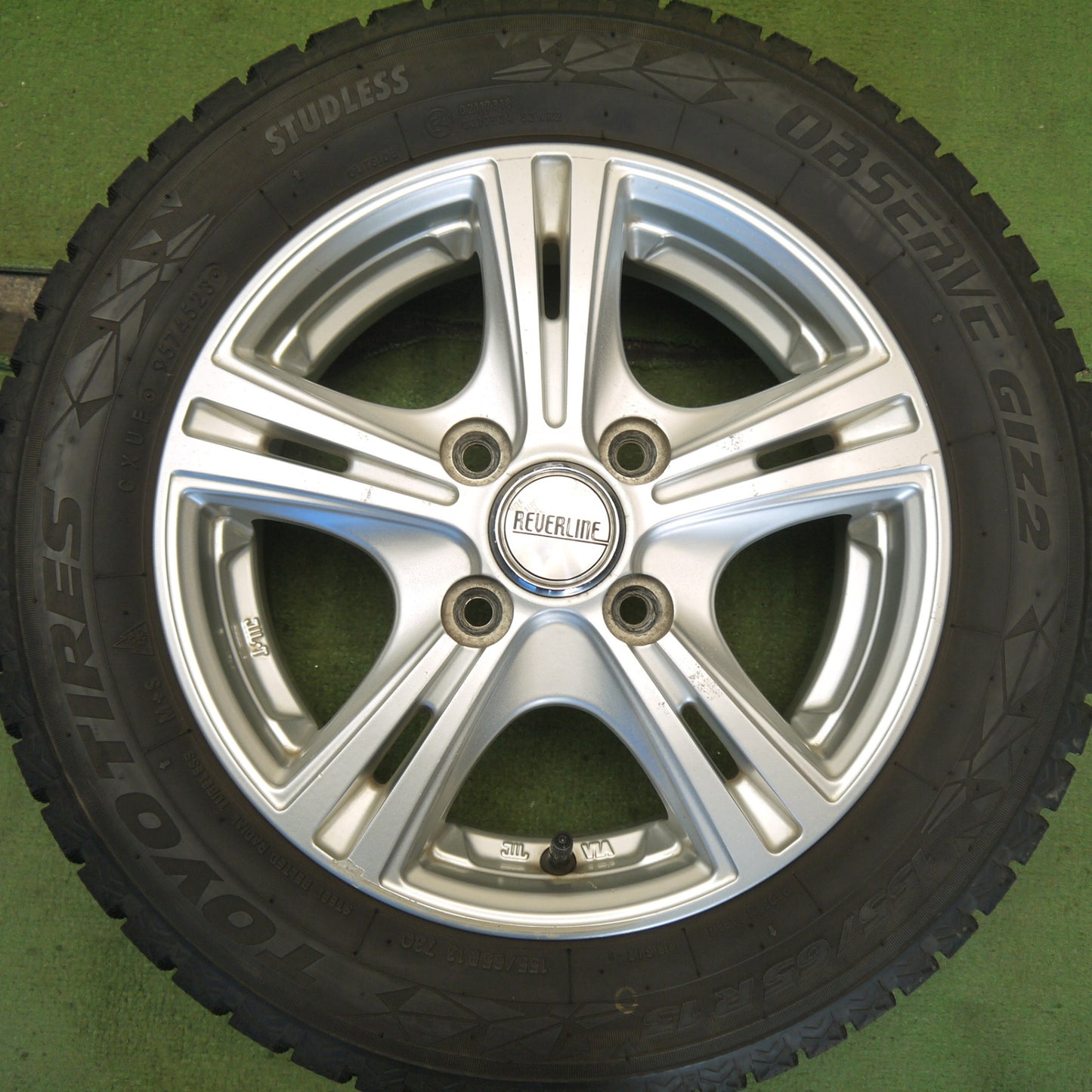 バリ溝！23年！9.5分◎スタッドレス 155/65R13 トーヨー オブザーブ GIZ2 REVERLINE リバーライン 13インチ PCD100/4H◎6072702Hス