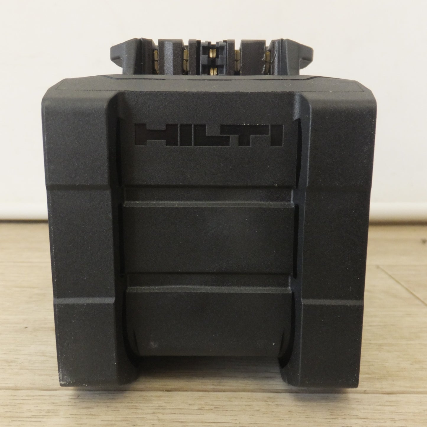 [送料無料] 未使用★ヒルティ HILTI バッテリーパック BATTERY PACK B22-290 LI-ION #2416291★