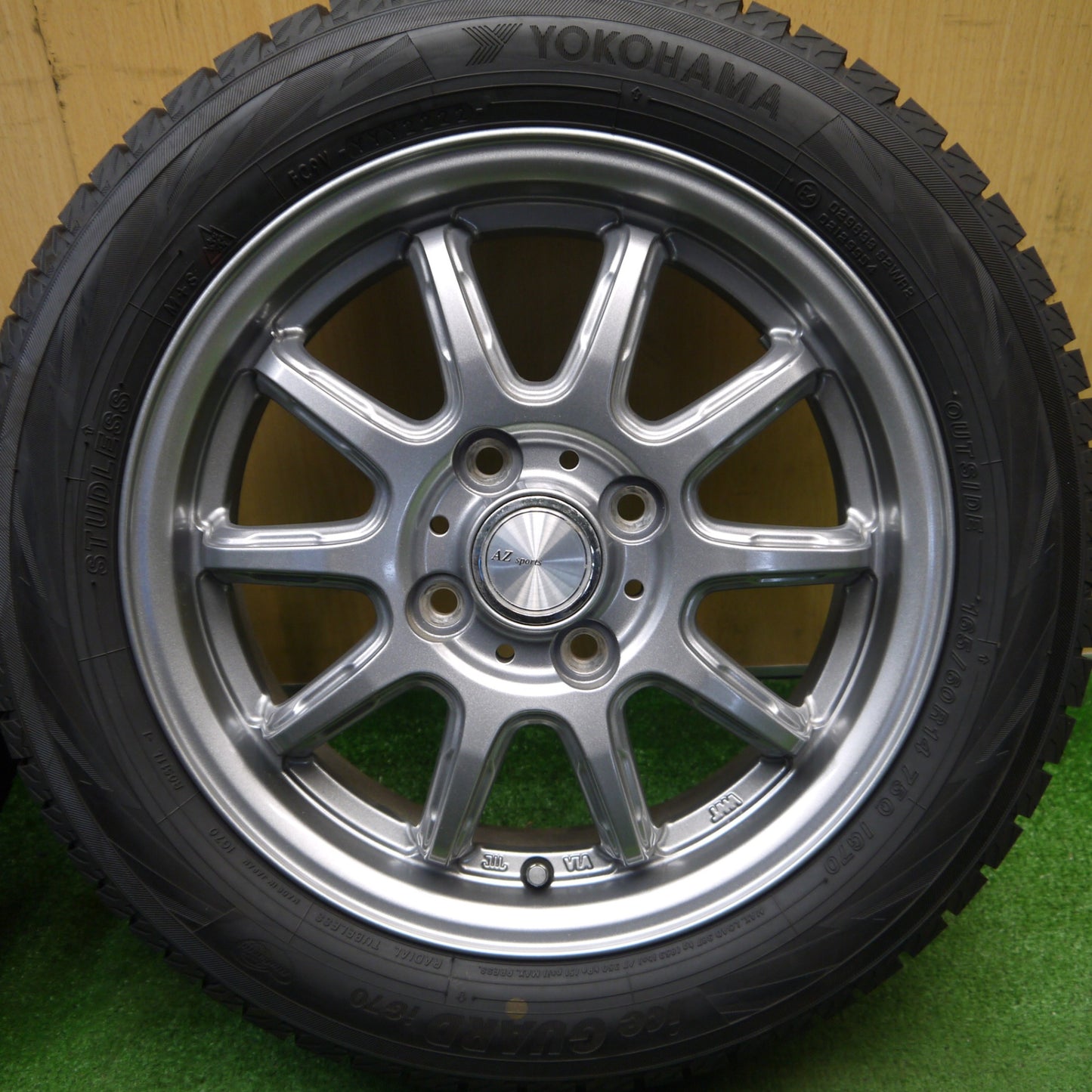 バリ溝！22年！キレイ！ほぼ10分★スタッドレス 165/60R14 ヨコハマ アイスガード iG70 AZ sport AZスポーツ 14インチ 軽サイズ PCD100/4H★6040102Hス