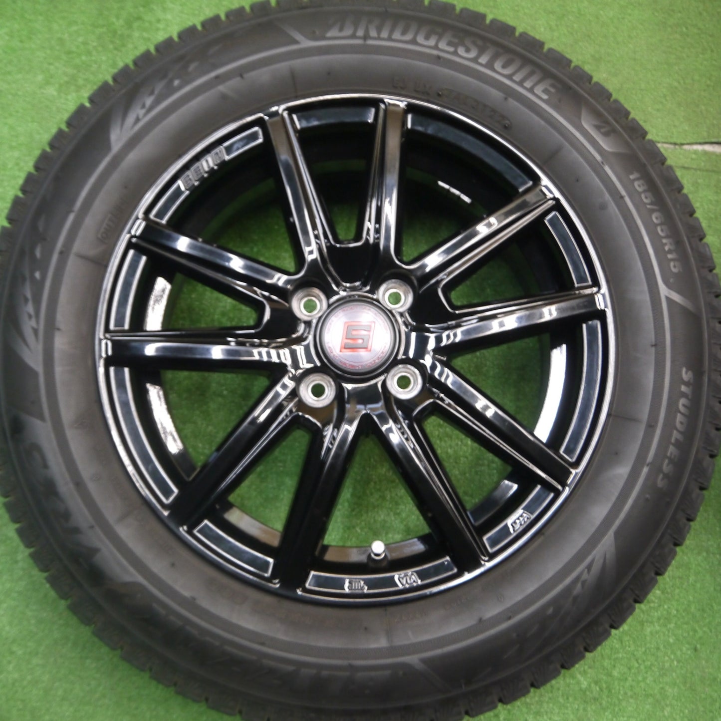 [送料無料] キレイ！22年★スタッドレス 185/65R15 ブリヂストン ブリザック VRX3 SEIN ザイン 15インチ PCD100/4H★4121706Hス