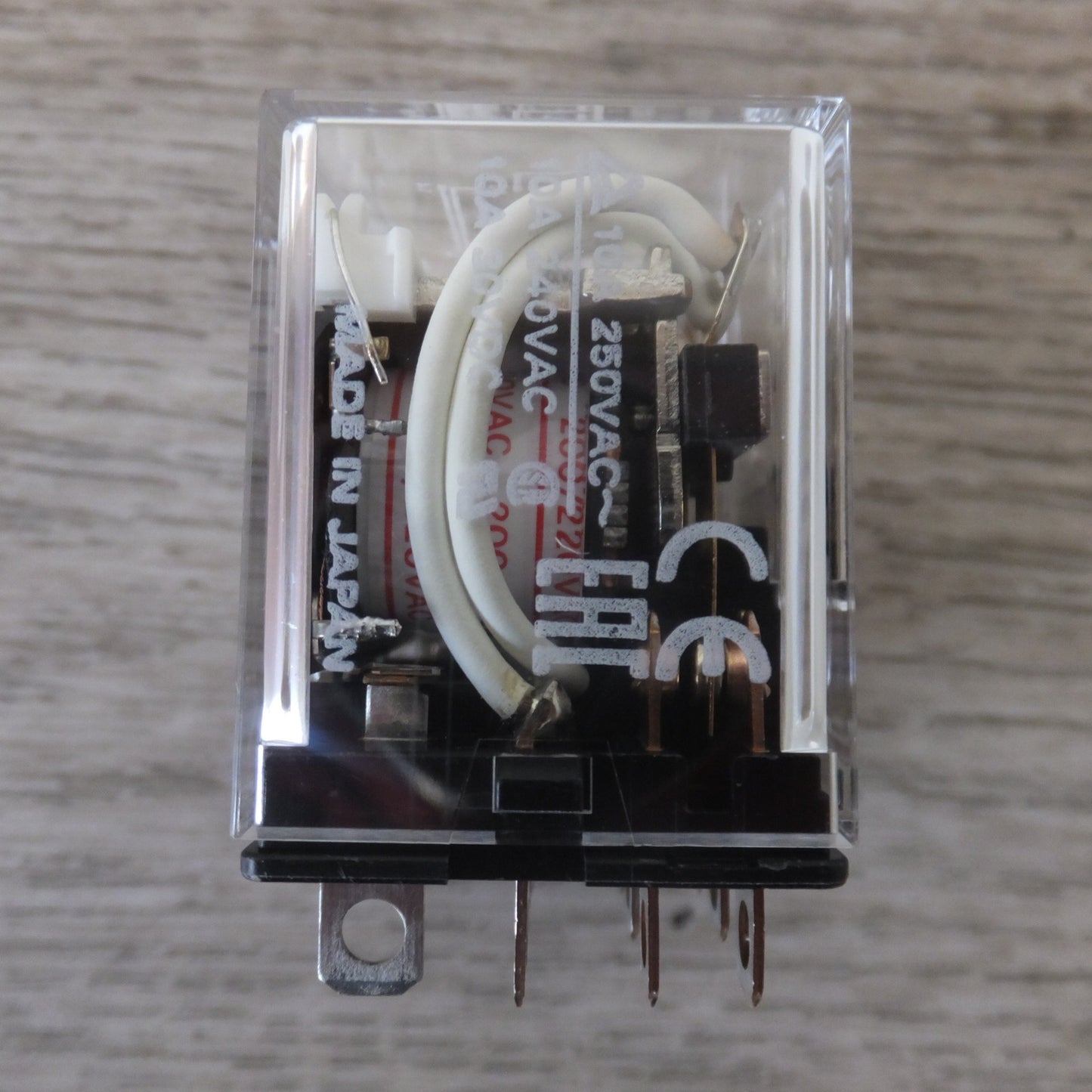●複数在庫有●[送料無料] 未使用★オムロン OMRON バイパワーリレー LY4N 200/220VAC 10個入 1箱★
