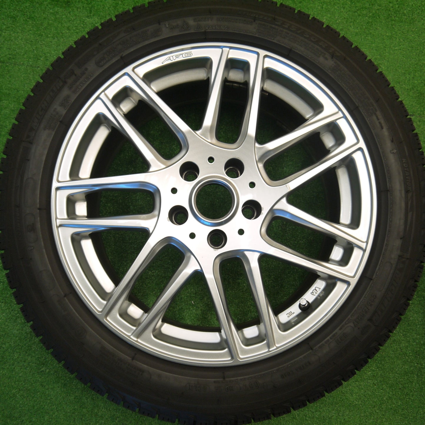 バリ溝！22年！キレイ！8.5分★BMW 等 EURO AFG 225/50R17 スタッドレス ミシュラン X-ICE XI3 17インチ PCD112/5H★5101702Hス