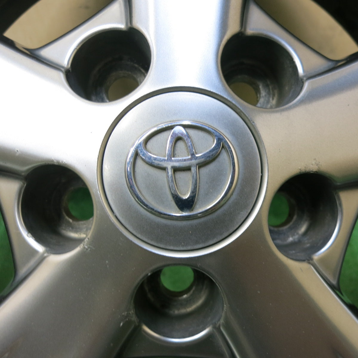 4本価格★トヨタ 30系 ハリアー 純正 ホイール 18インチ 18×7J PCD114.3/5H★5052104SYホ