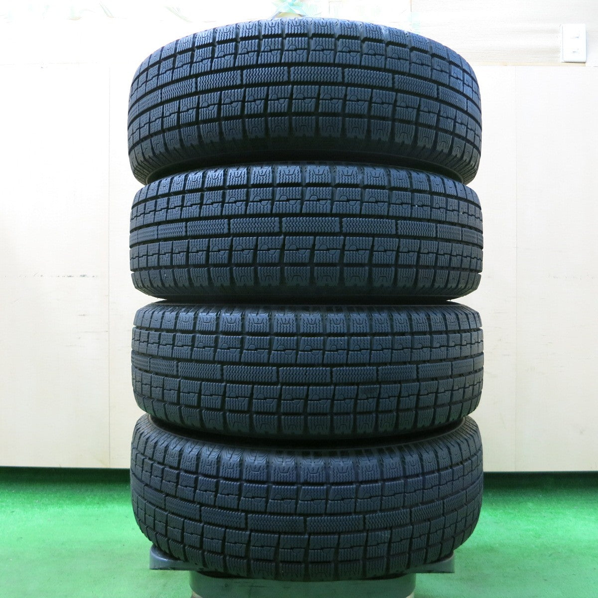 *送料無料* バリ溝！キレイ！9.5分★スタッドレス 185/70R14 トーヨー ガリット G5 NEXTA ネクスタ 14インチ PCD100/4H★4052402イス