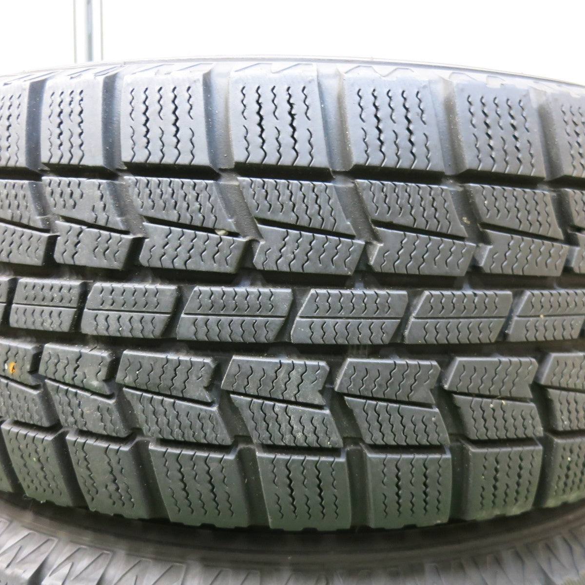 [送料無料] バリ溝！21年！キレイ！9.5分以上★プリウス 等 195/65R15 スタッドレス オートバックス ノーストレック N3i ECO FORME エコフォルム 15インチ PCD100/5H★4121803SYス
