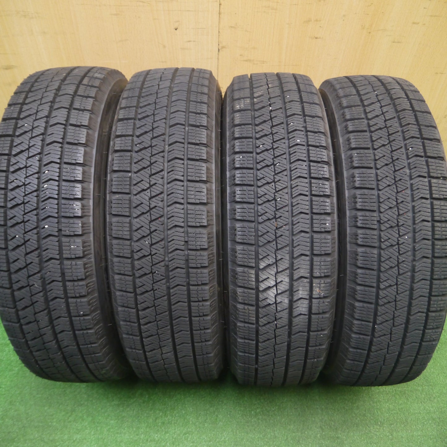 [送料無料] バリ溝！21年！9.5分★スタッドレス 155/65R14 ブリヂストン ブリザック VRX2 EUROPEAN PRD-SX 14インチ PCD100 110 /4H マルチ★4112602Hス