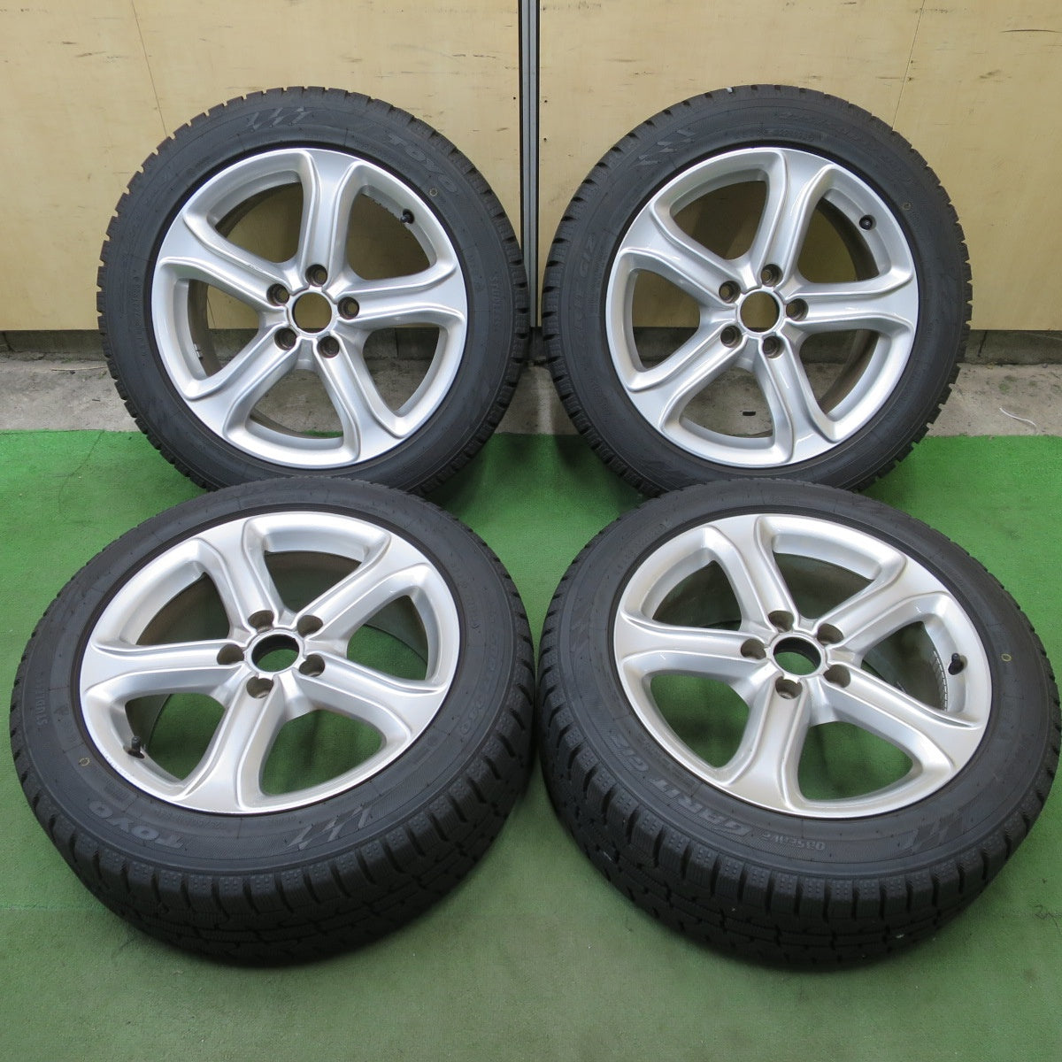 バリ溝！23年！ほぼ10分◎アウディ A4 8K 純正 225/50R17 スタッドレス トーヨー オブザーブ ガリット GIZ 17インチ PCD112/5H◎6091101NGス