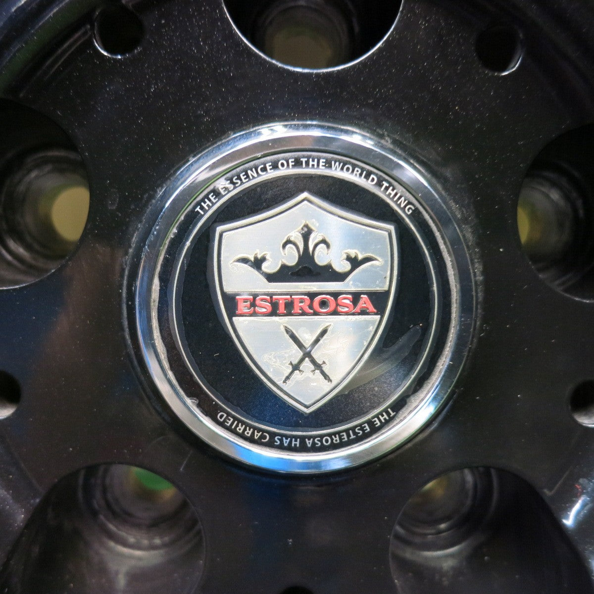 バリ溝！22年！キレイ！9.5分◎スタッドレス 235/60R18 ブリヂストン ブリザック DM-V3 ESTROSA エステローザ 18インチ PCD114.3/5H◎6081412HAス