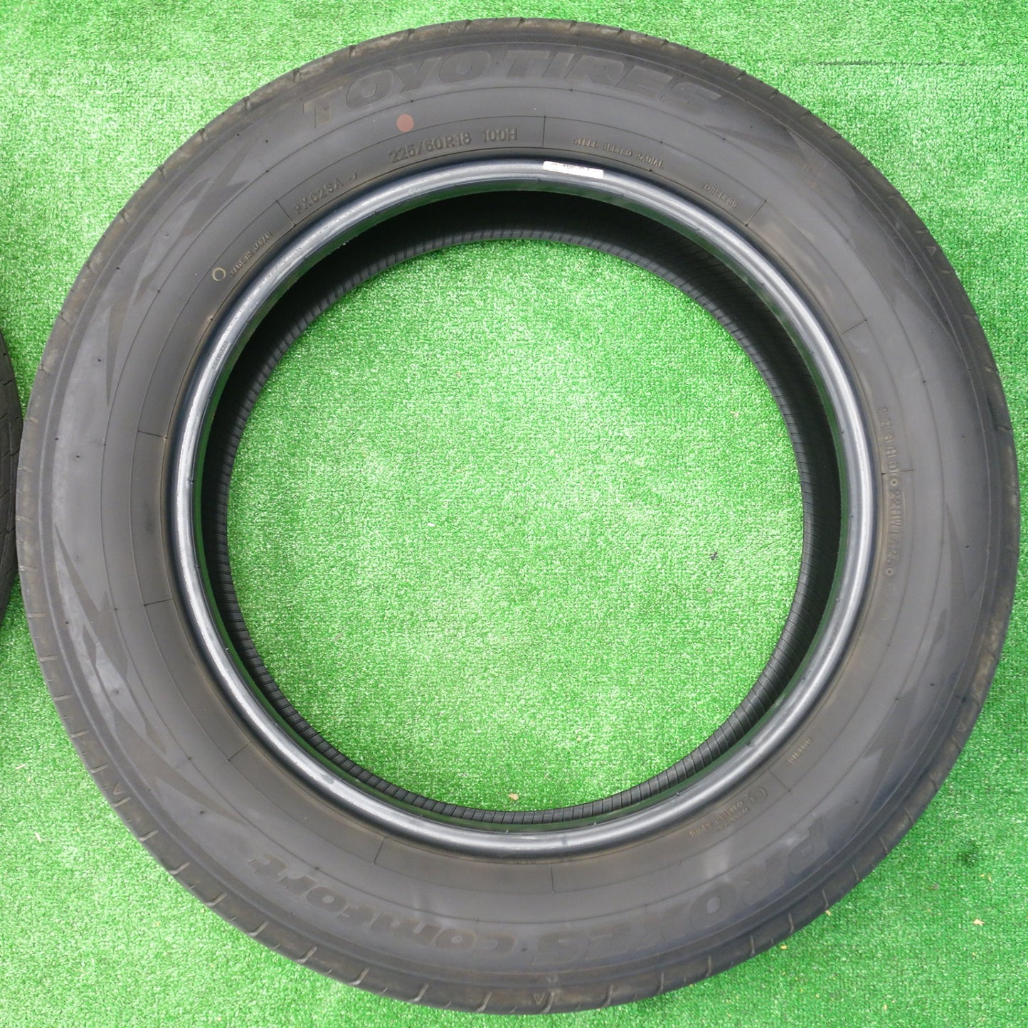バリ溝！25年！9.5分★225/60R18 トーヨー プロクセス Comfort コンフォート タイヤ 18インチ 40系 アルファード ヴェルファイア 等★5112801KTノタ