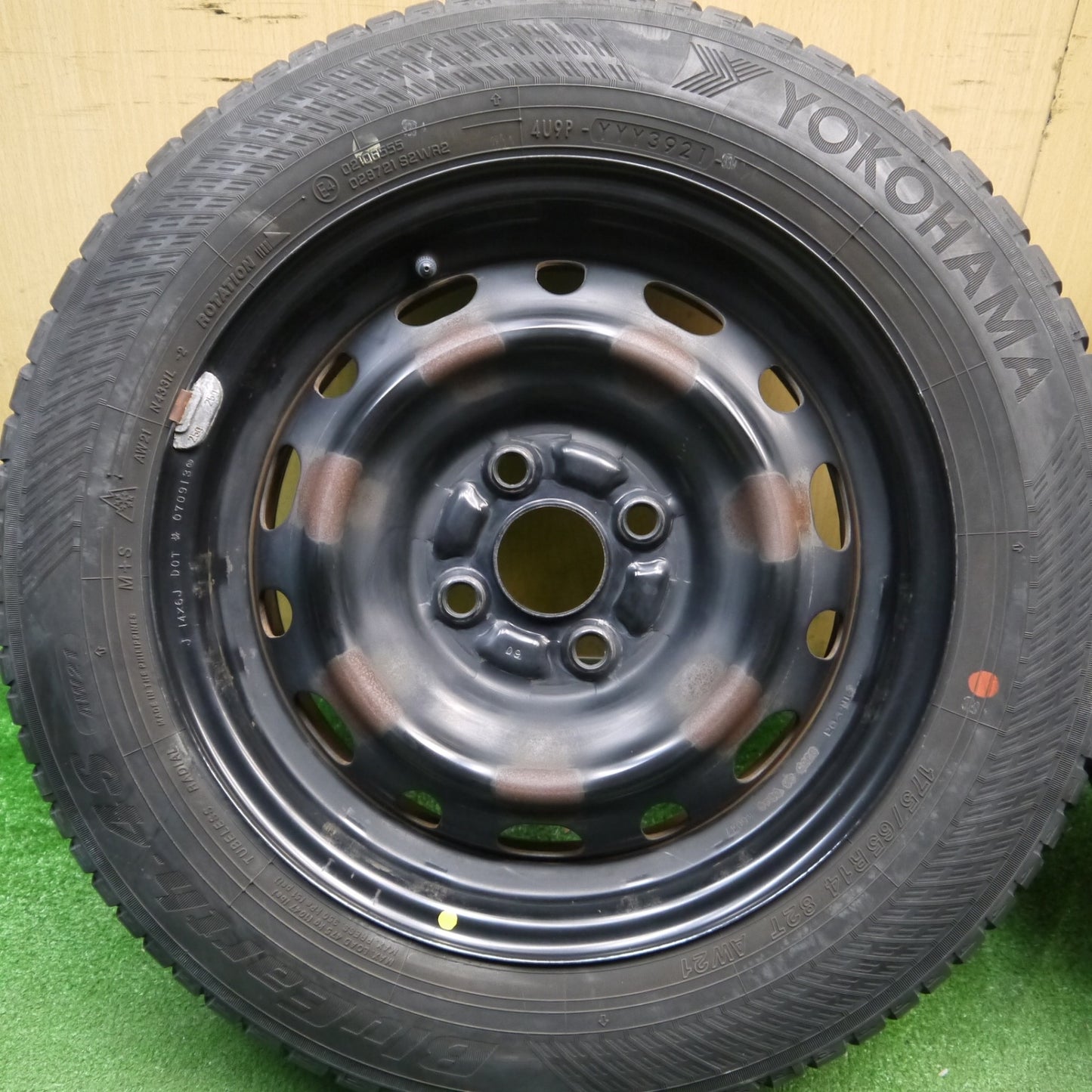 バリ溝！9分★175/65R14 ヨコハマ BluEarth-4S AW21 オールシーズン スチール ホイール ブルーアース 14インチ PCD100/4H★6033107Hノ