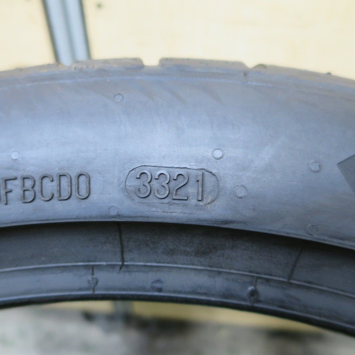 未使用！1本★225/40R18 コンチネンタル エクストリームコンタクト DWS06 プラス タイヤ 18インチ ワーゲン ゴルフ アウディ A3 MINI BMW 1シリーズ 等★6033003ナノタ