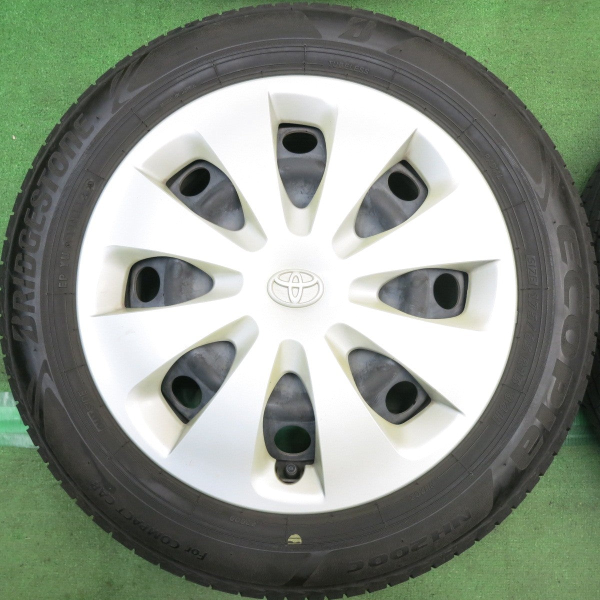 バリ溝！25年！9分◎トヨタ NHP10 アクア 純正 スチール 175/65R15 ブリヂストン エコピア NH200C 15インチ PCD100/4H◎6092707HAノ