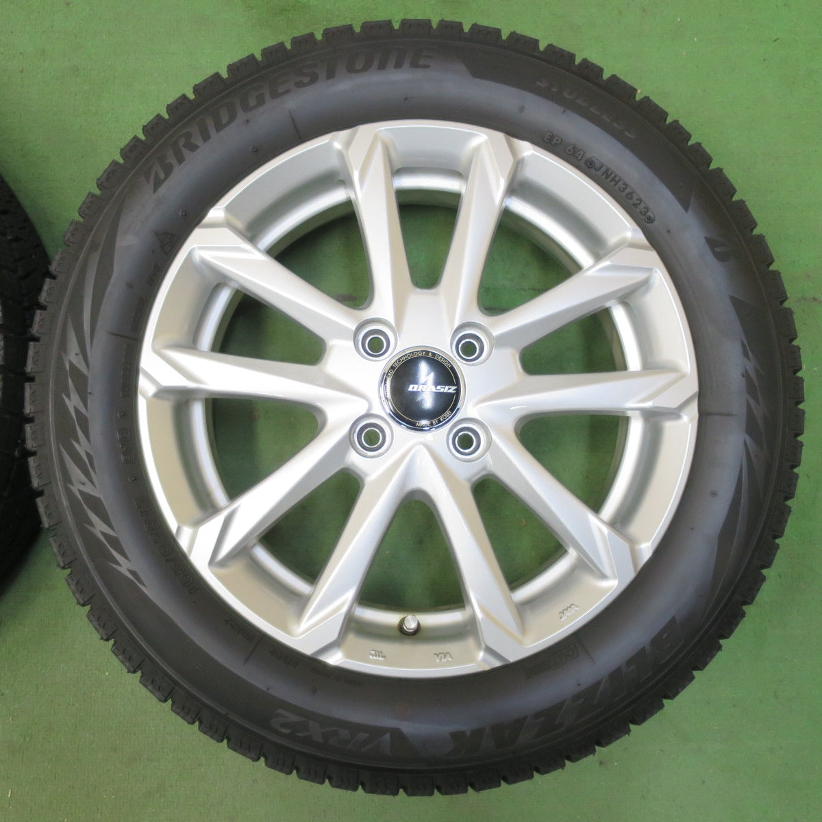 キレイ！23年★スタッドレス 165/65R15 ブリヂストン ブリザック VRX2 QRASIZ KOSEI クレイシズ コーセイ 15インチ タフト ハスラー 等 PCD100/4H★5100601イス