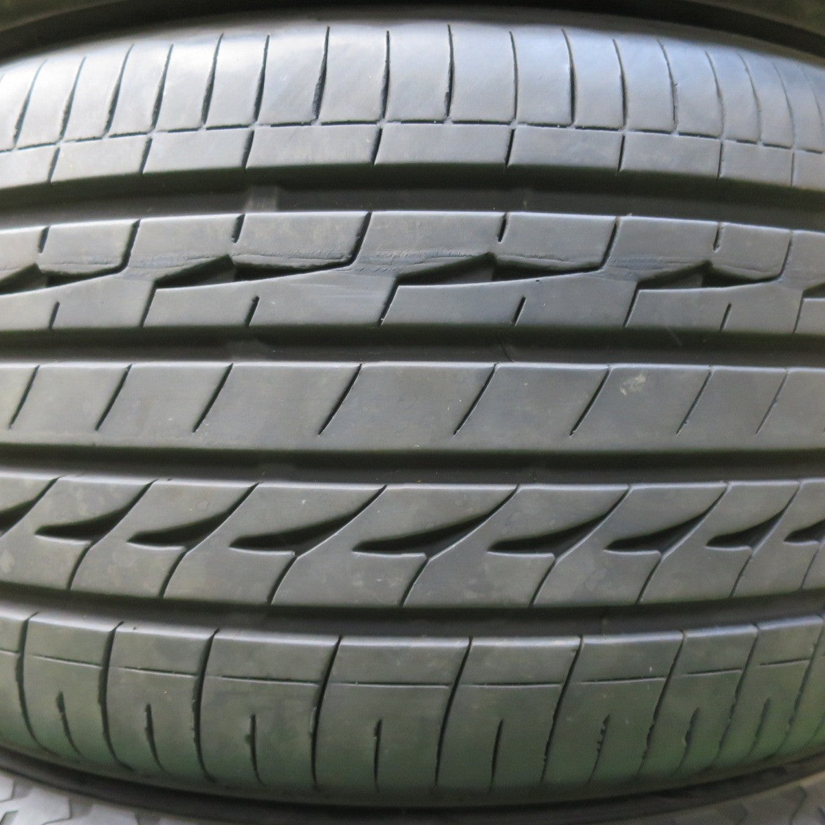 バリ溝！23年！9.5分★245/45R18 ブリヂストン レグノ GR-X2 タイヤ 18インチ スカイライン フーガ BMW 5シリーズ 等★5042807イノタ