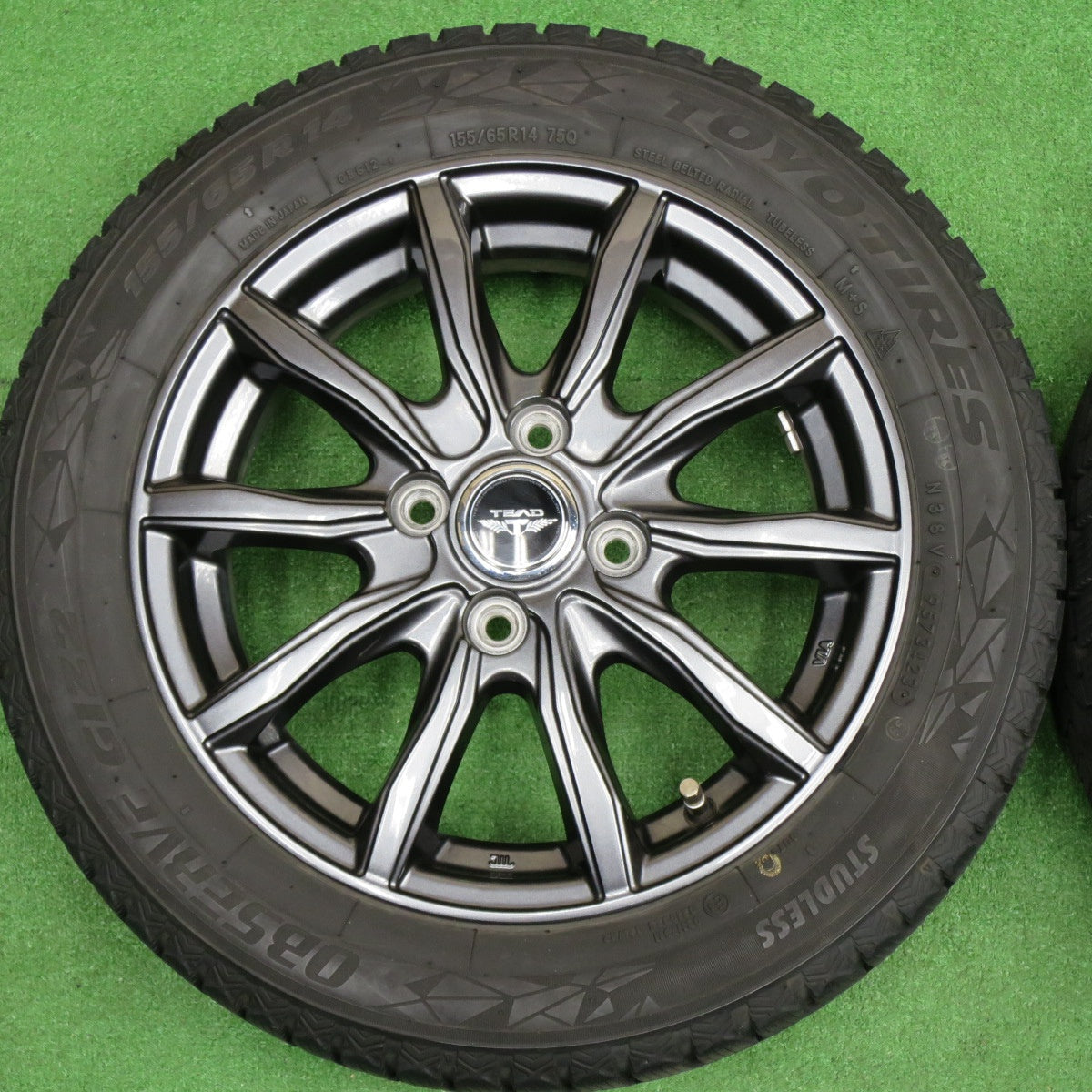 バリ溝！23年！キレイ！9分★スタッドレス 155/65R14 トーヨー オブザーブ GIZ2 TEAD テッド 14インチ PCD100/4H★6032601NKス
