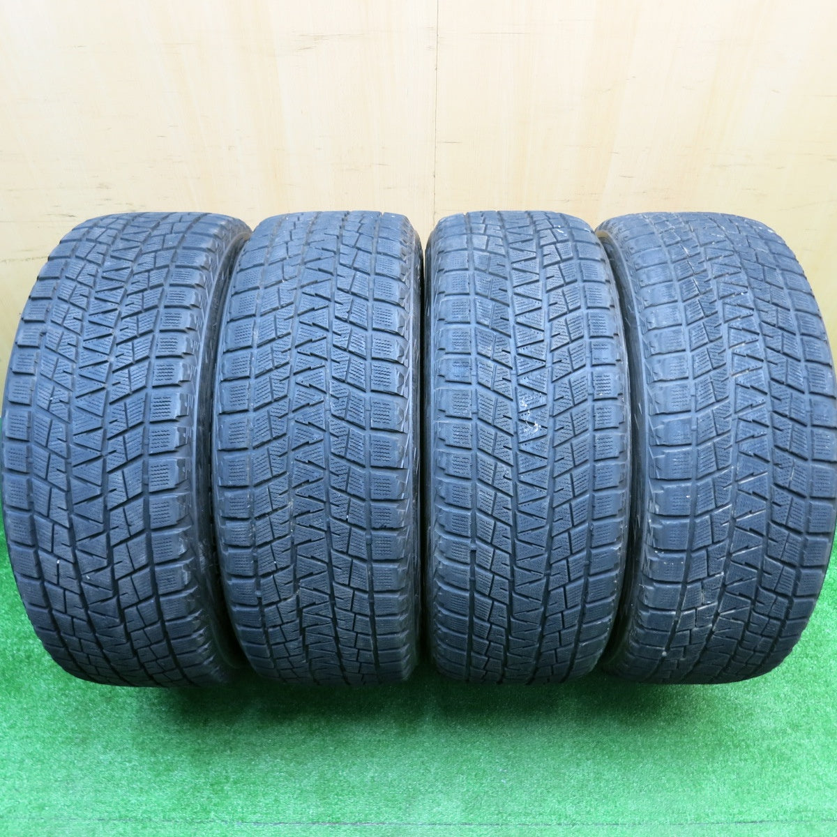 4本価格★スタッドレス 275/55R20 ブリヂストン ブリザック DM-V1 OFF ROAD 社外 アルミ 20インチ PCD139.7/6H★5102001AKス