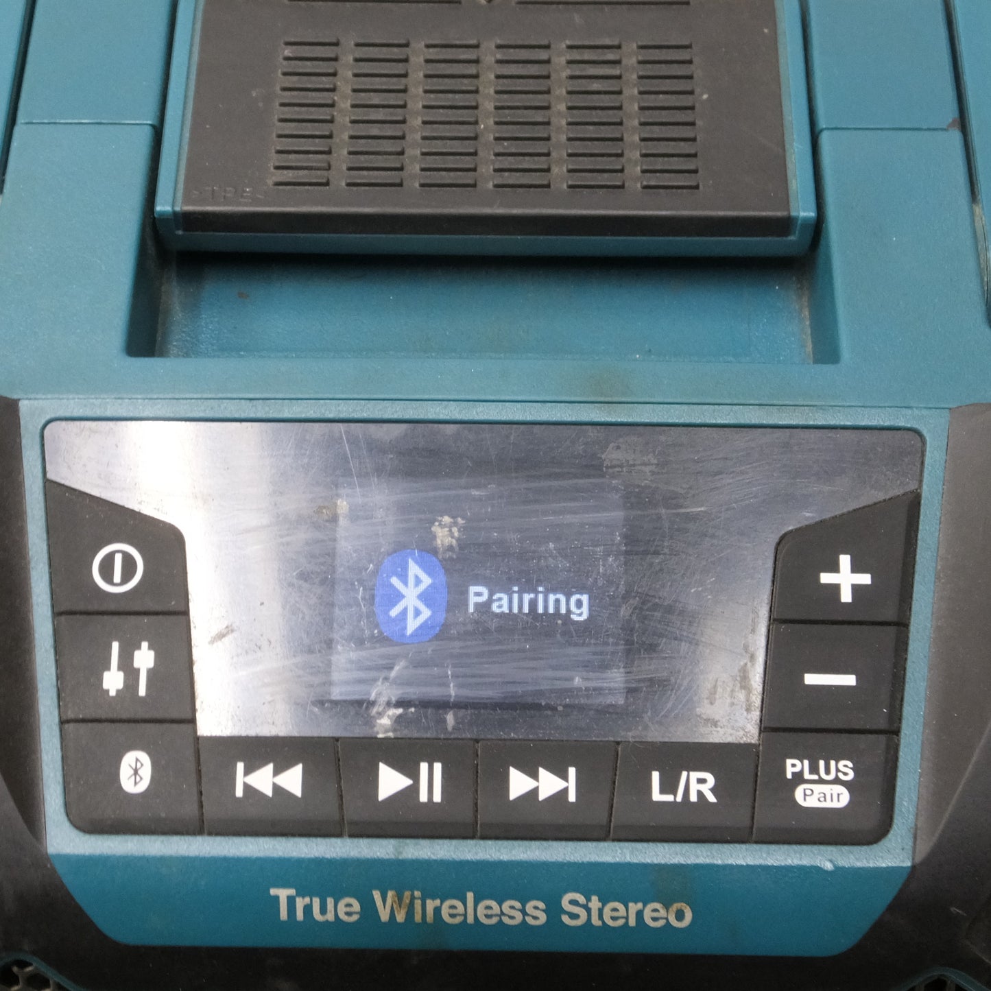 [送料無料] ◆makita マキタ 充電式スピーカー MR203 18V BL1815 バッテリー付き 防塵 防水 Bluetooth◆