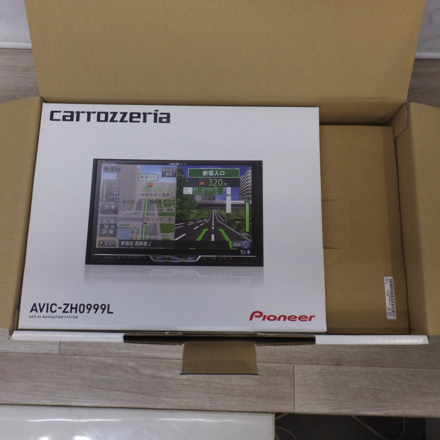 [送料無料] 未使用★カロッツェリア carrozzeria AV一体型HDDナビゲーション クルーズスカウターユニットセット サイバーナビ AVIC-ZH0999LS★