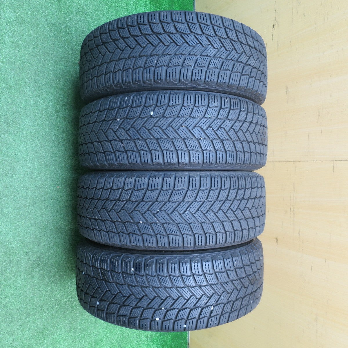 バリ溝！キレイ！9分★スタッドレス 205/55R17 ミシュラン X-ICE SNOW ZACK Sport-01 MONZA ザック 17インチ PCD114.3/5H★5111304NJス