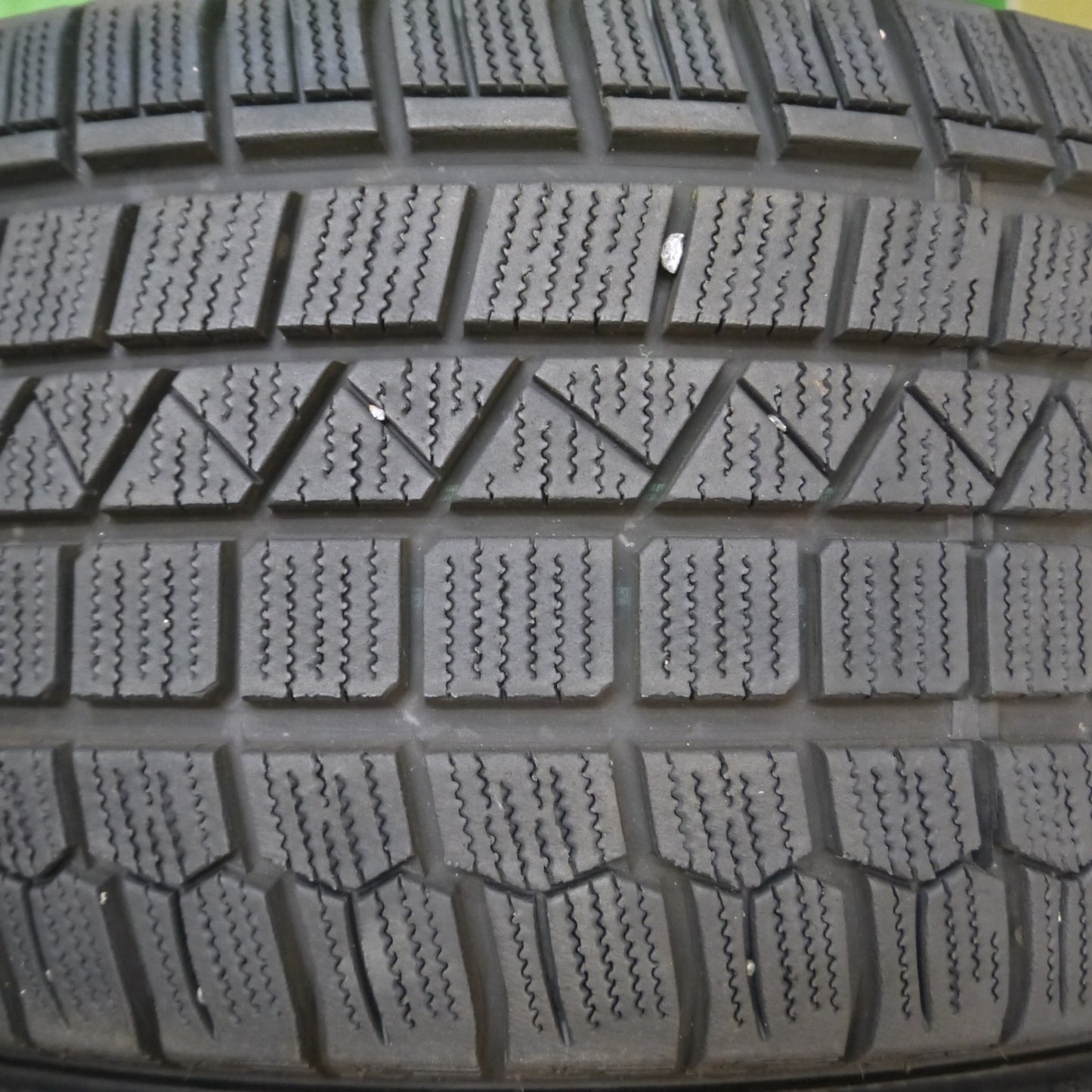 [送料無料] バリ溝！21年！キレイ！9.5分★ベンツ W205 Cクラス 純正 225/50R17 スタッドレス ケンダ KR36 アイステック ネオ 17インチ PCD112/5H★4121808Hス